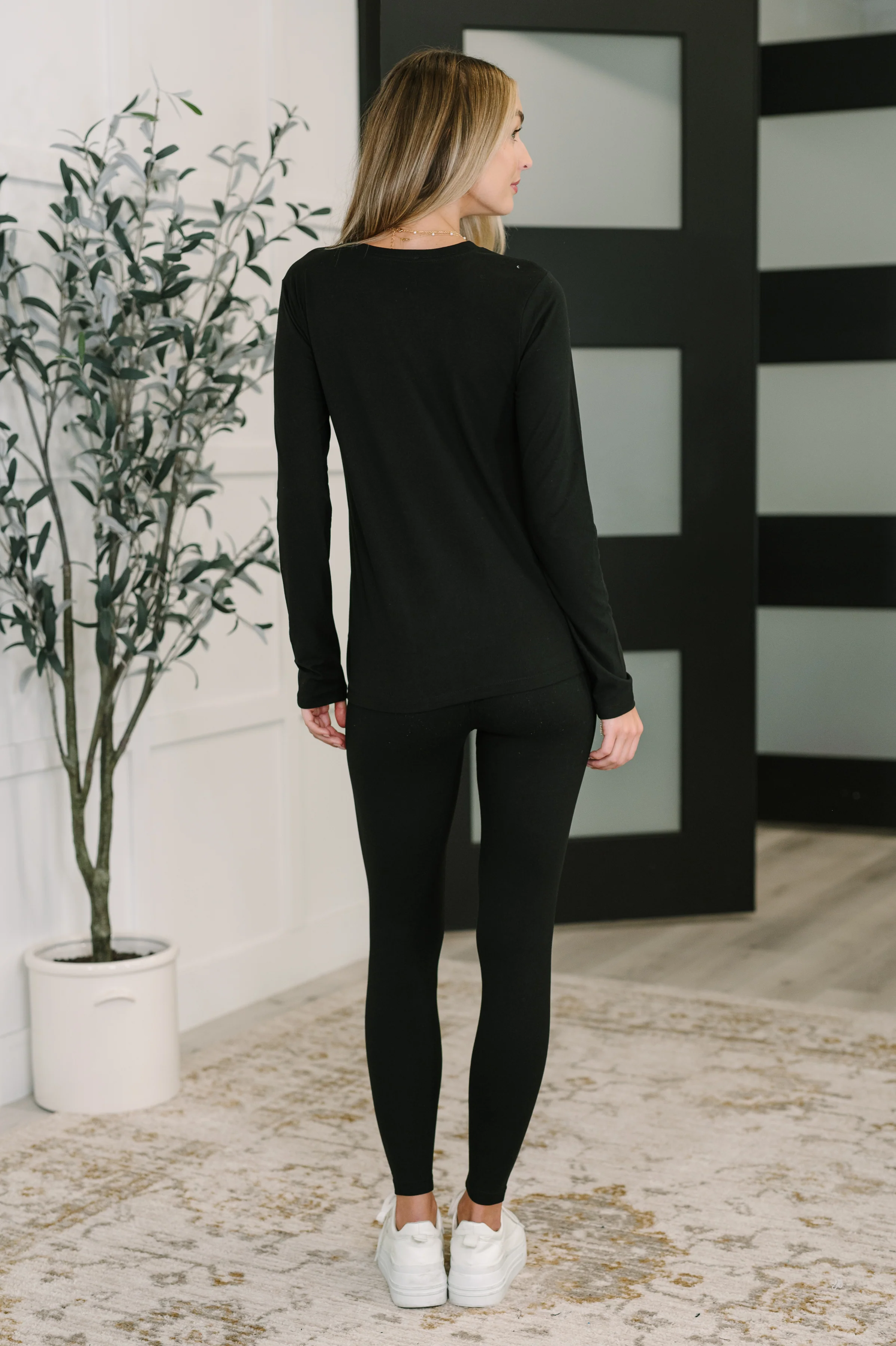 Get Me Cozy Set in Black - 10/8/2025 - Image 4