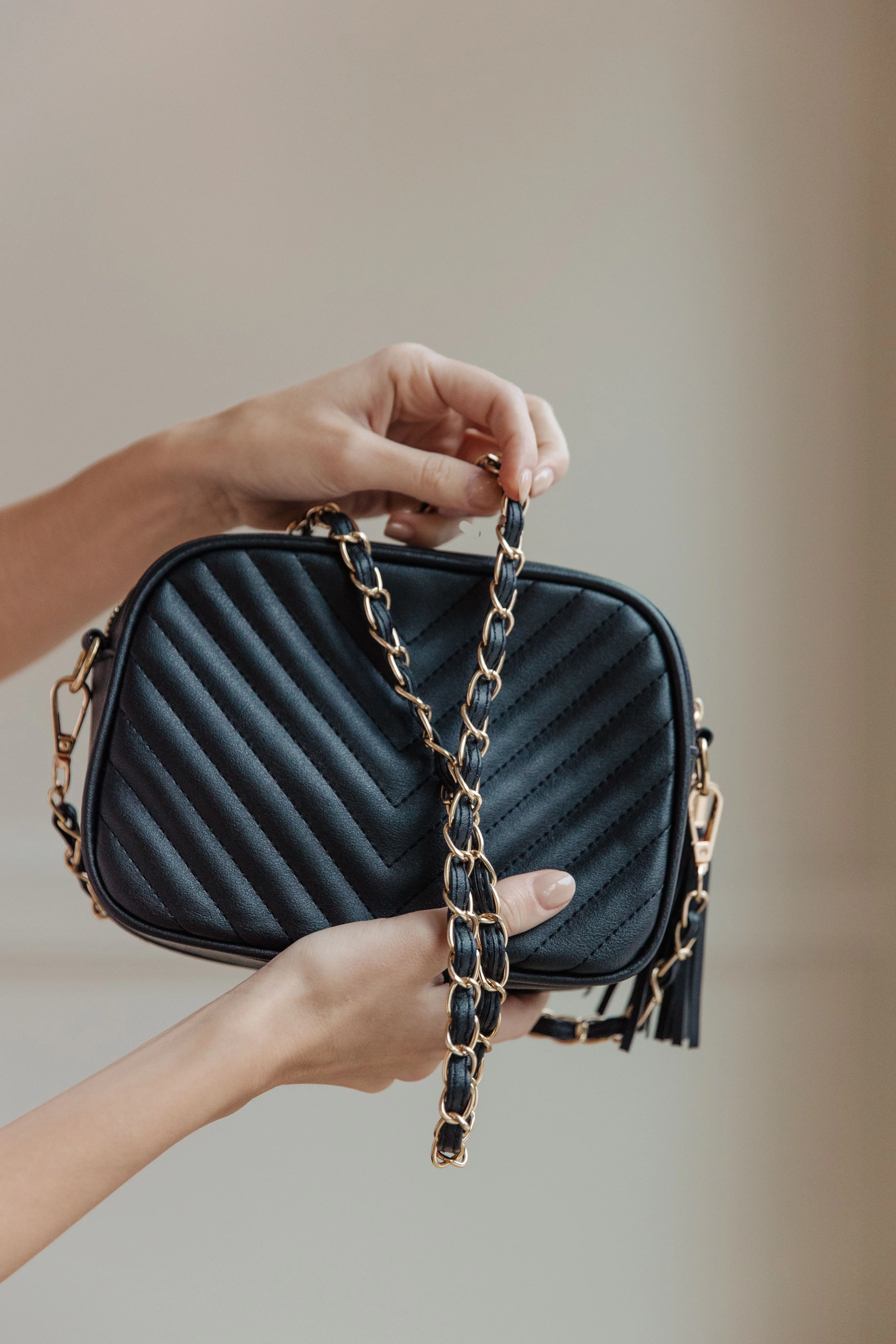 Get What You Need Crossbody - 12/12/2023 - Image 4