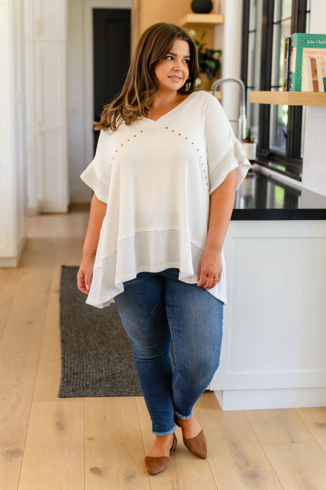 Giving In V Neck Spliced Top - 9/21/2023 - Image 3