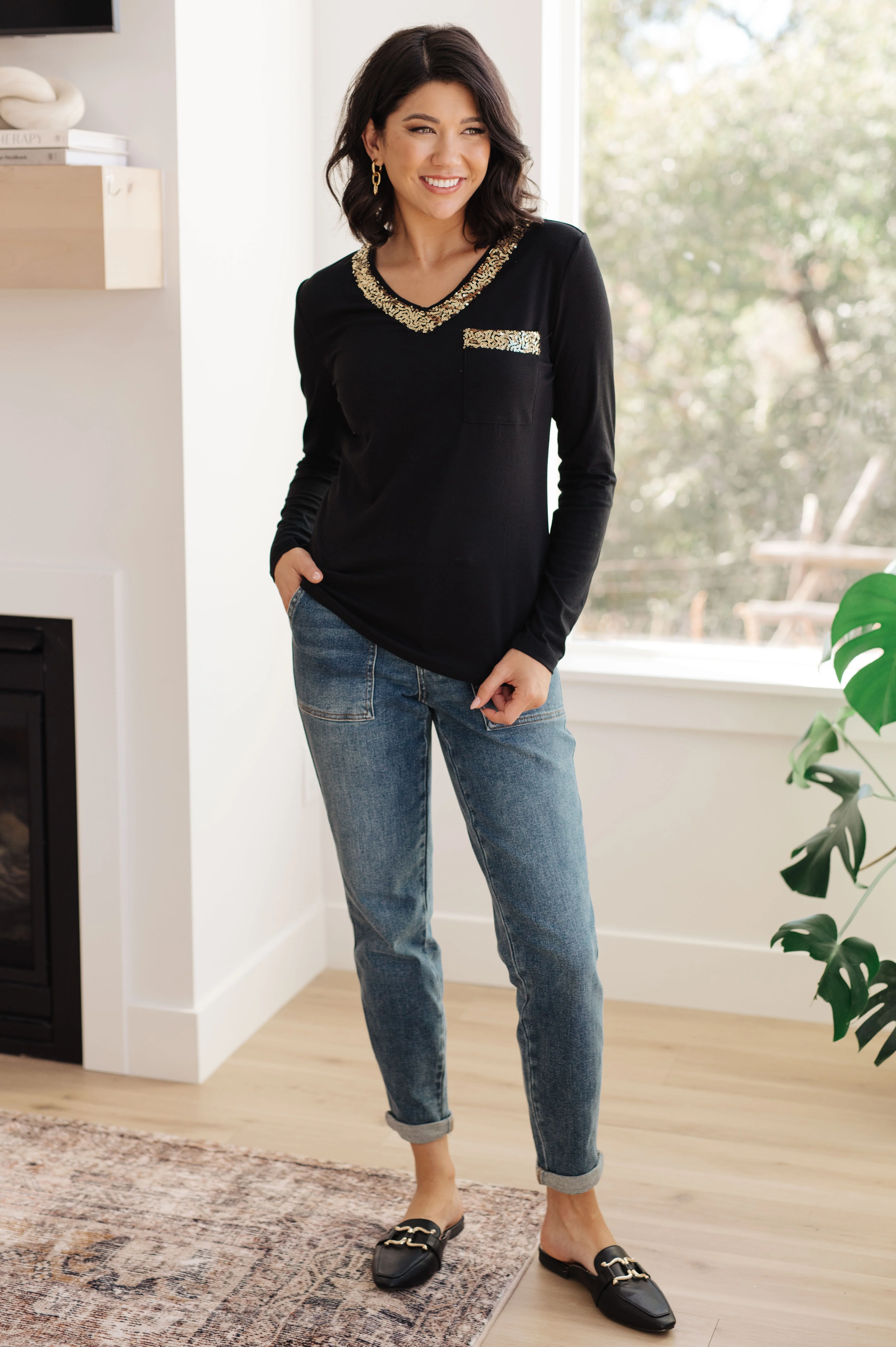 Glitter Lining Long Sleeve V-Neck Top - 11/21/2024 - Image 3