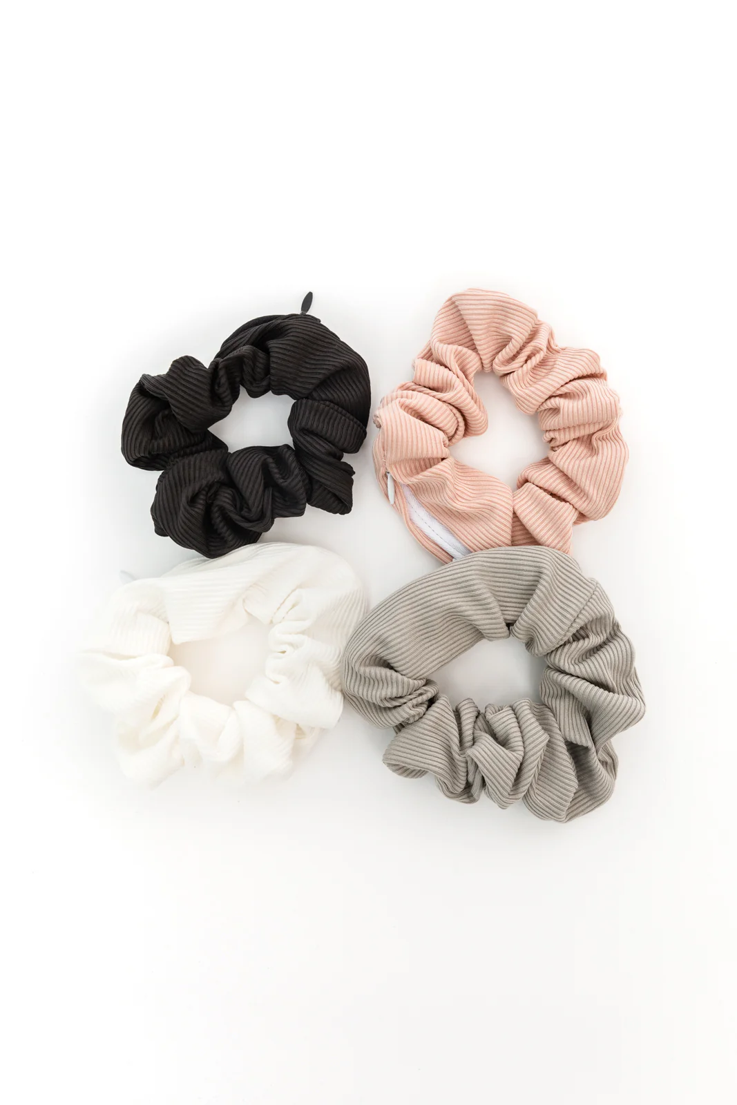 Got a Secret Hidden Pocket Scrunchie Set - 6/12/2026 - Image 4