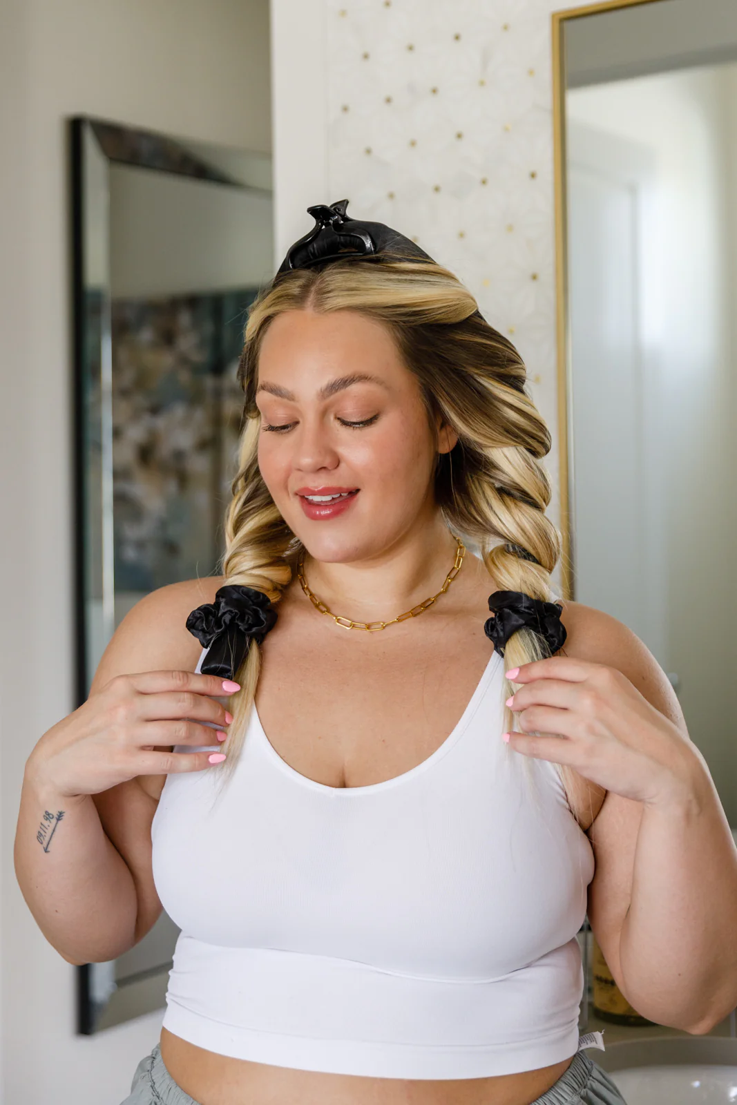 Got Your Back Heatless Curling Set in Black - 6/10/2025 - Image 5