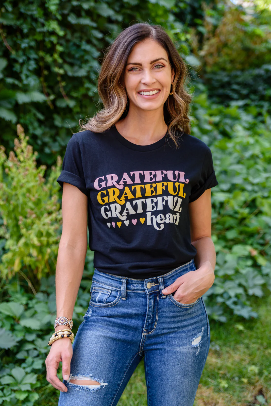 Grateful Heart Graphic T-Shirt In Black - 9/20/2022