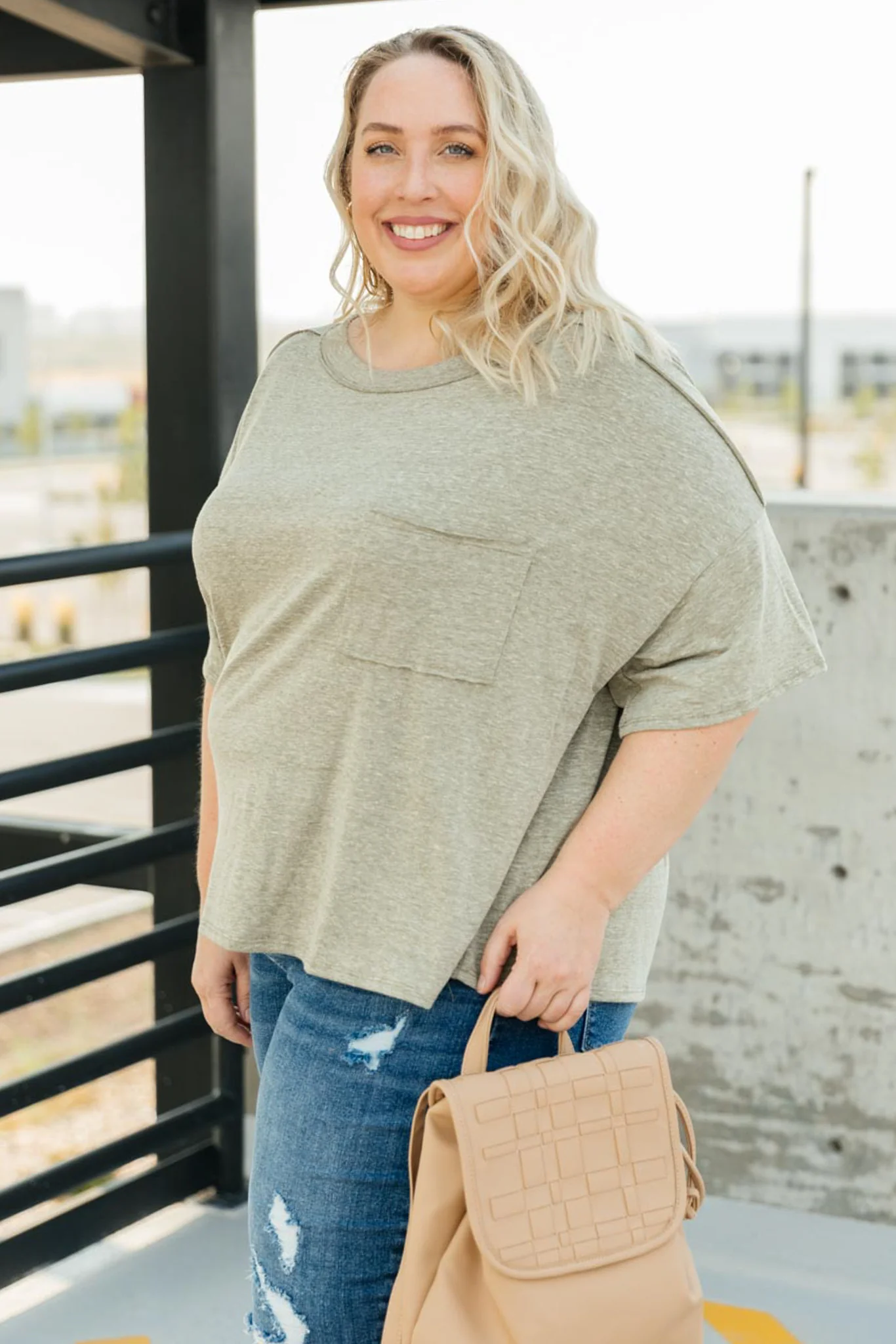 Hannah Tee in Faded Olive - 9/23/2021 - Image 12