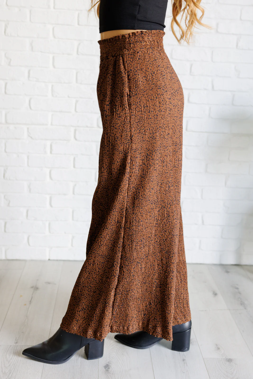 Harmony High Rise Wide Leg Pants in Brown - 10/20/2025 - Image 5