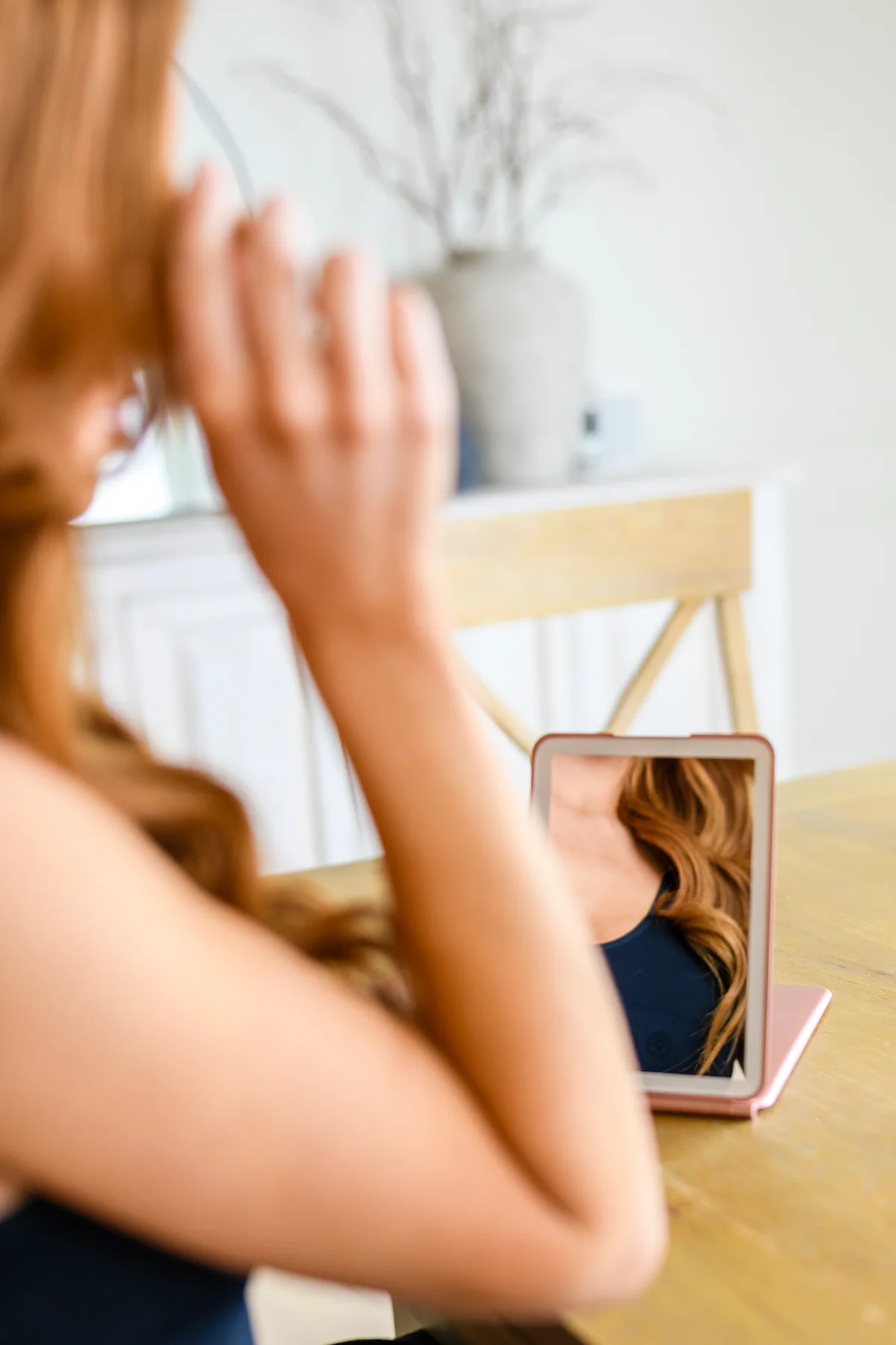 Hello Gorgeous LED Mirror - 4/10/2023 - Image 5