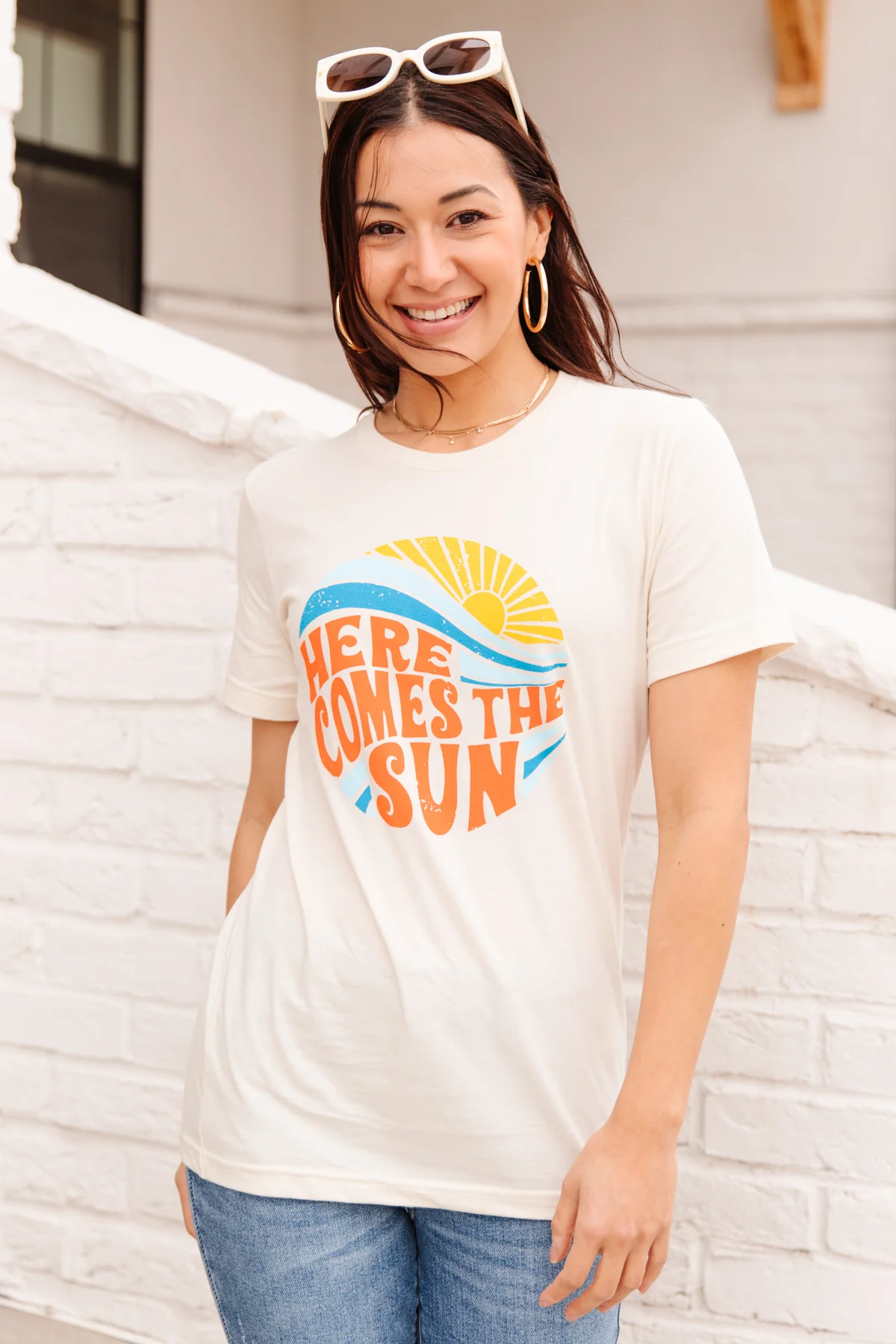 Here Comes the Sun Graphic Tee - 4/26/2022 - Image 9