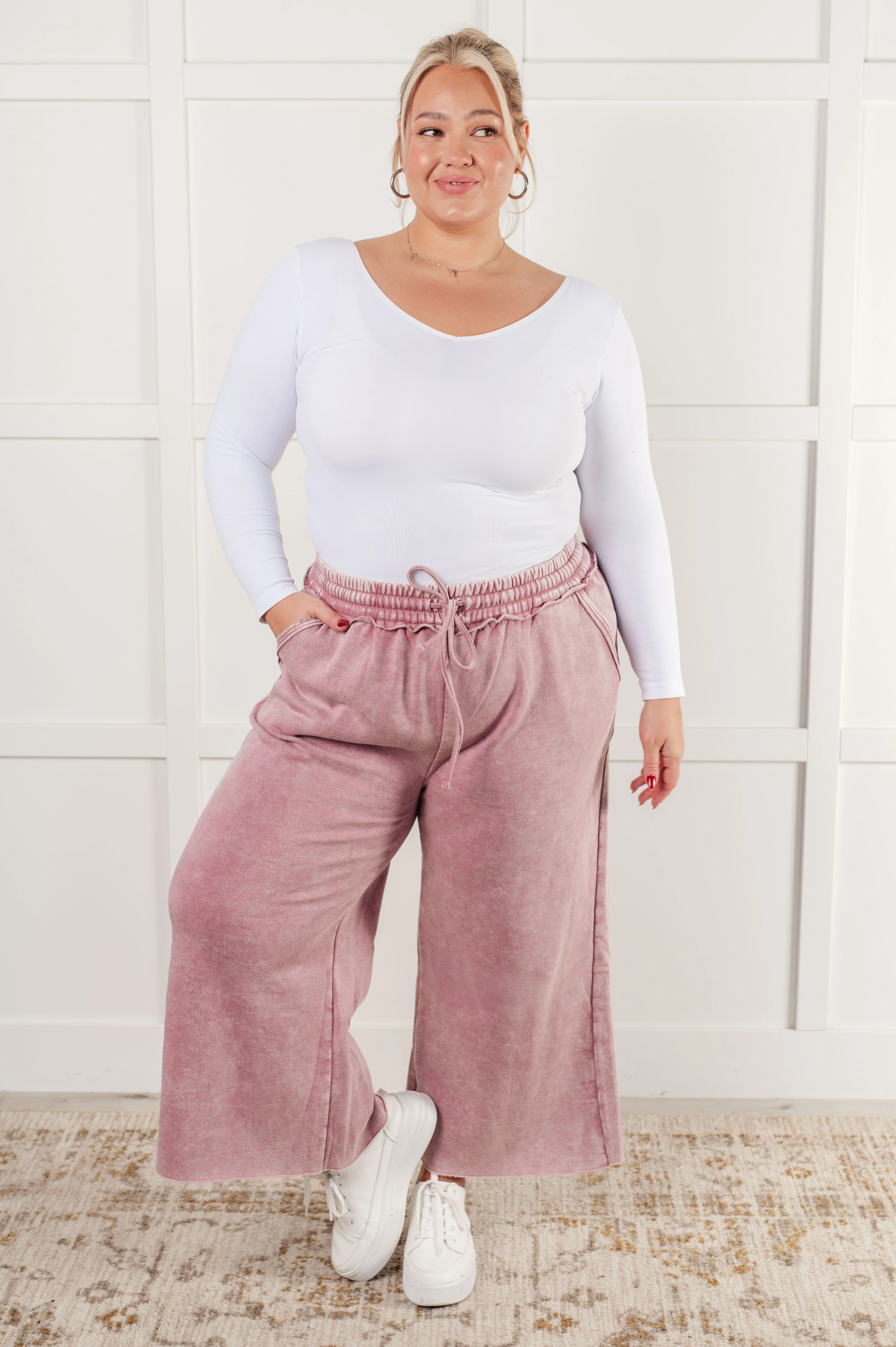 In or Out Wide Leg Cropped Pants in Light Rose - 12/18/2024 - Image 3