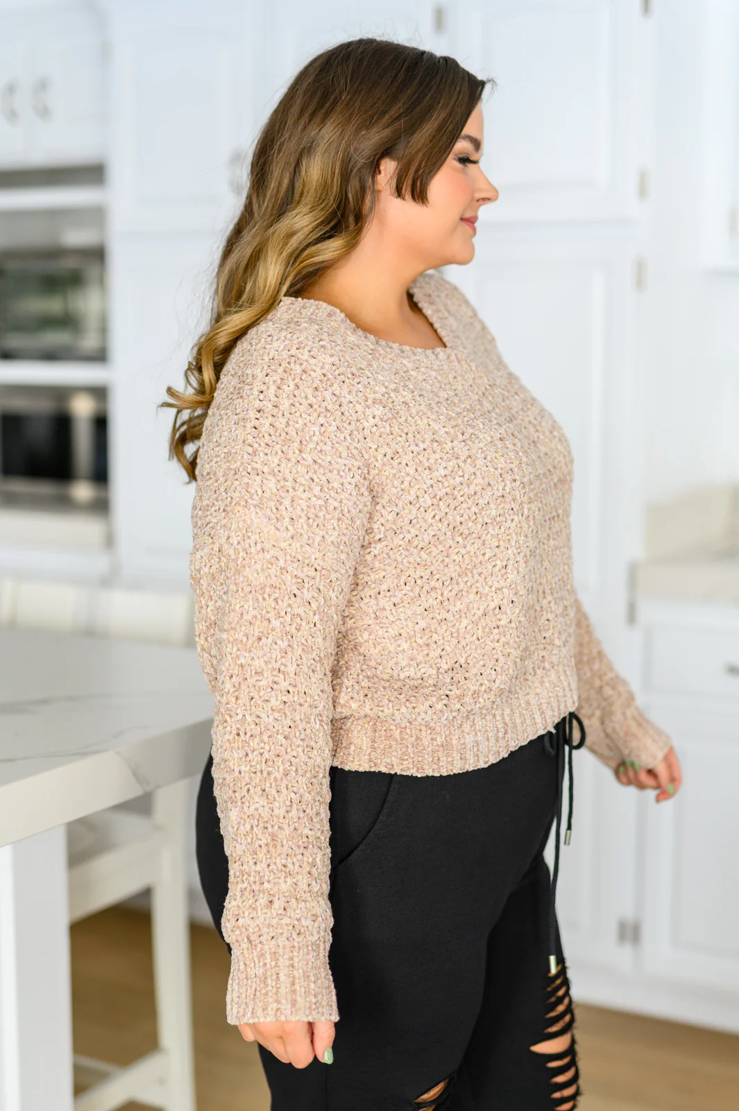 Irish Coffee Knitted Crop V Neck Sweater - 12/27/2022 - Image 3