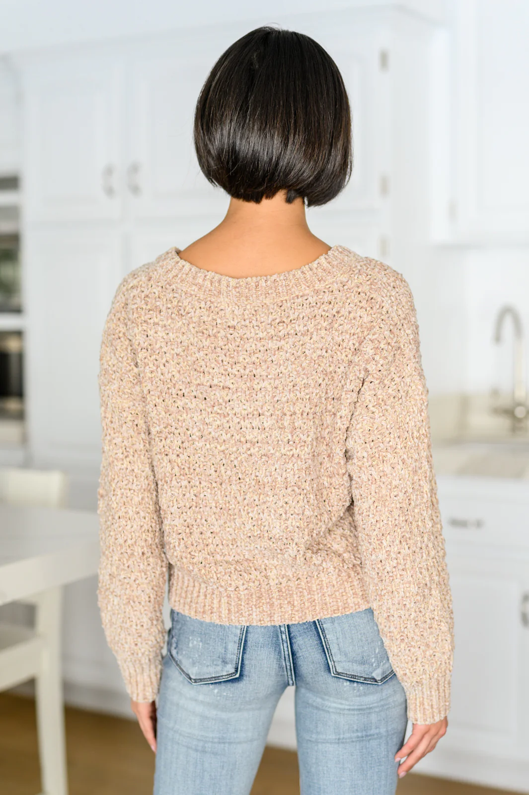 Irish Coffee Knitted Crop V Neck Sweater - 12/27/2022 - Image 9