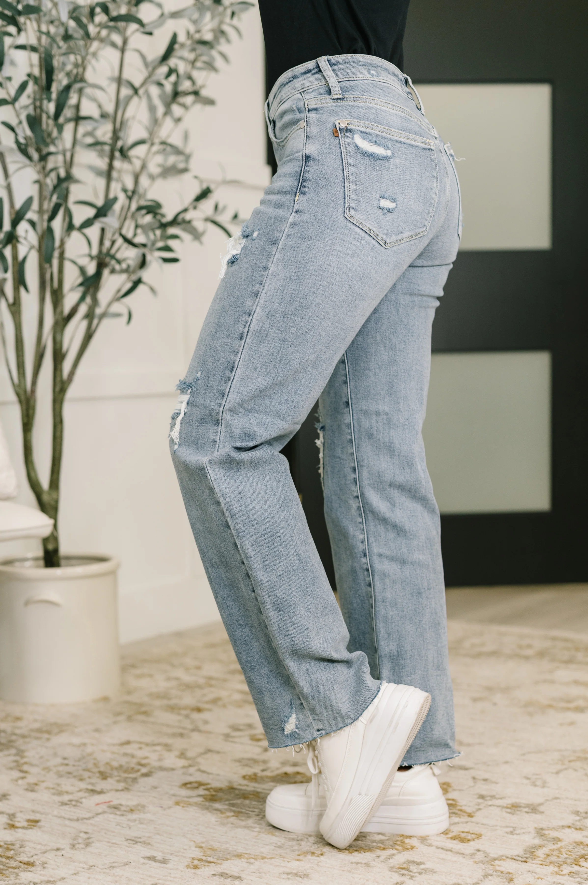 Jade Mid Rise 90's Straight - 11/12/2025 NEW - Image 4