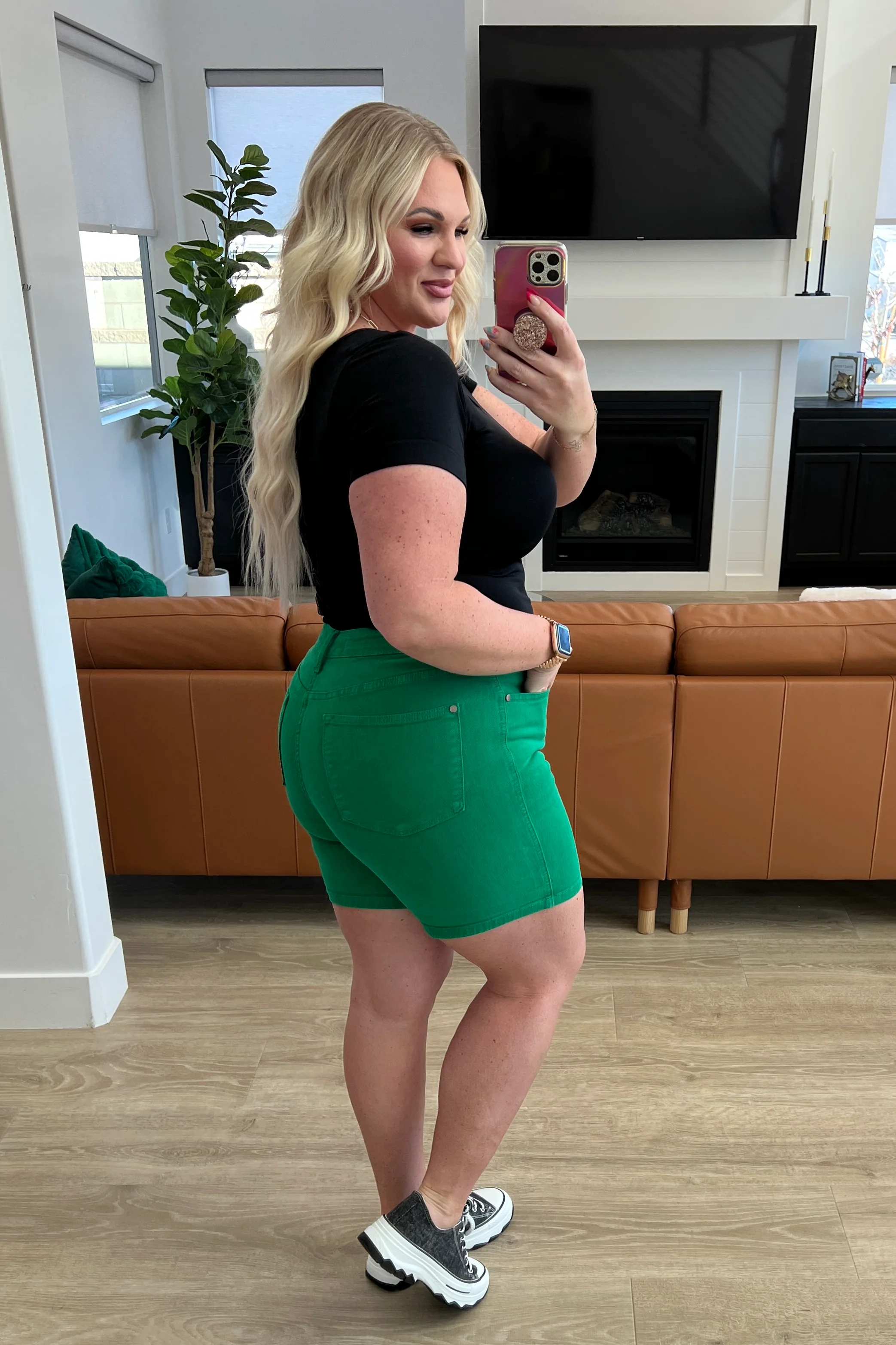 Jenna High Rise Control Top Cuffed Shorts in Green - 1/31/2024 - Image 11