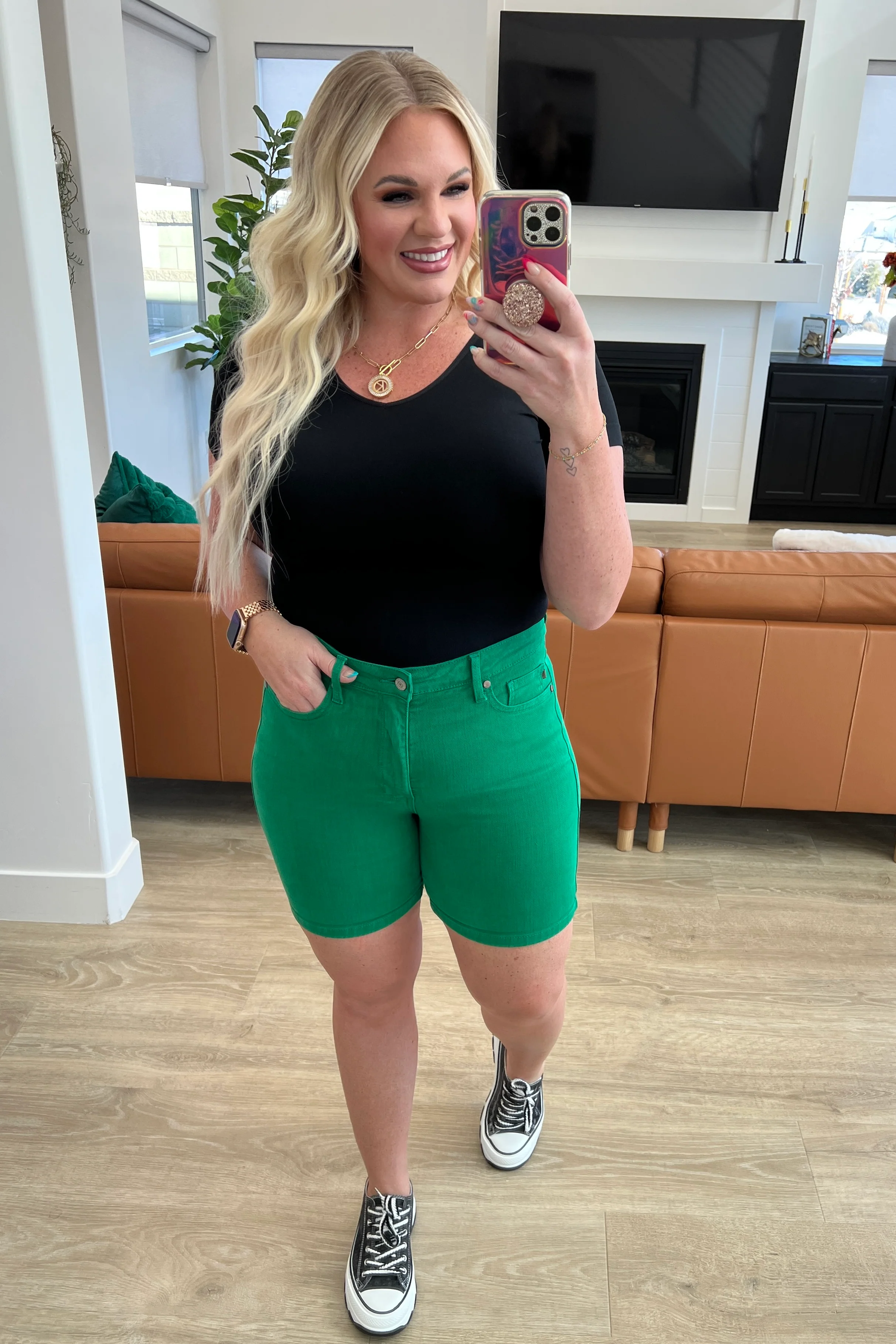 Jenna High Rise Control Top Cuffed Shorts in Green - 1/31/2024 - Image 9