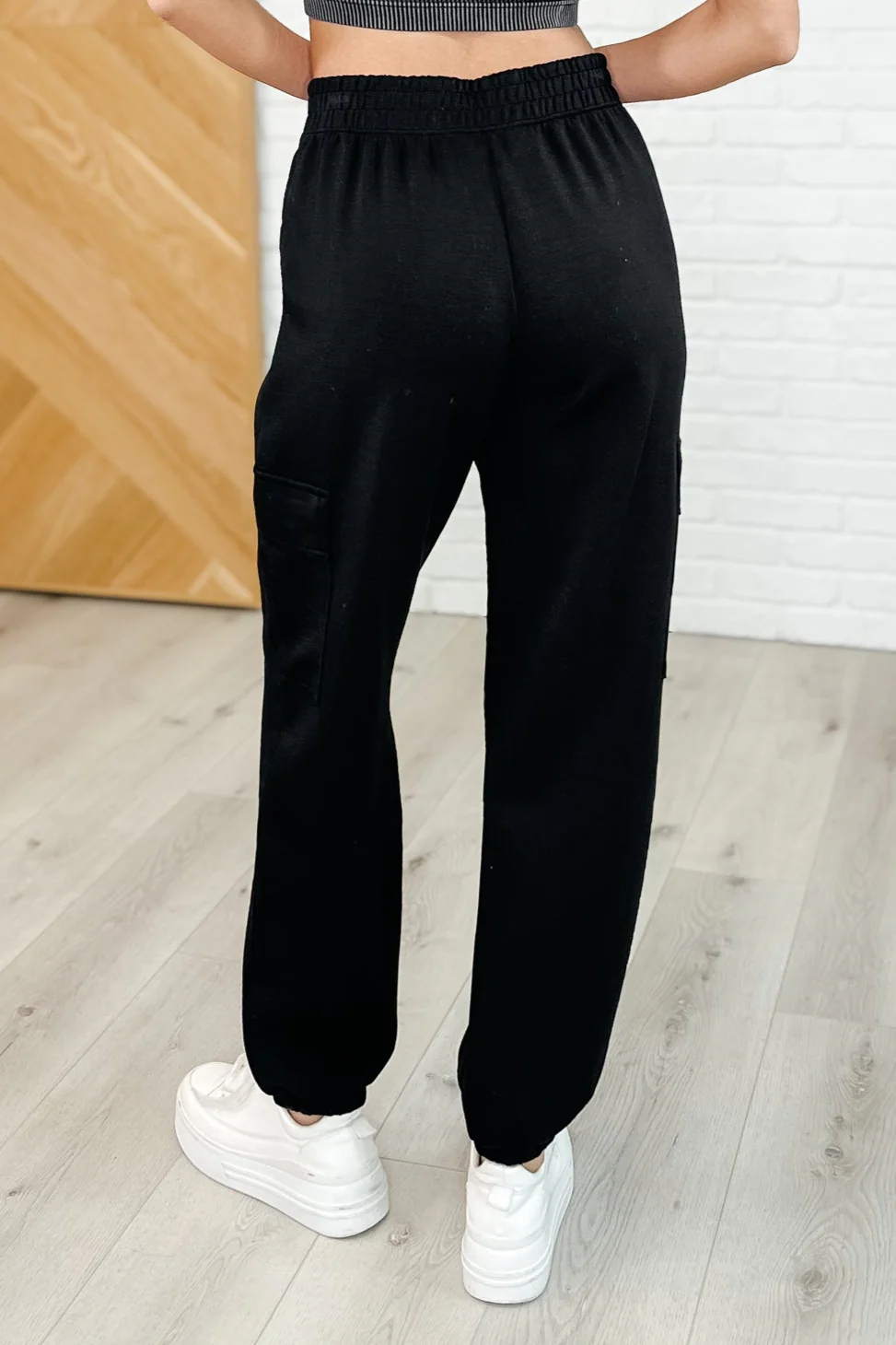 Jog and Snog Joggers in Black - 4/11/2025 - Image 4