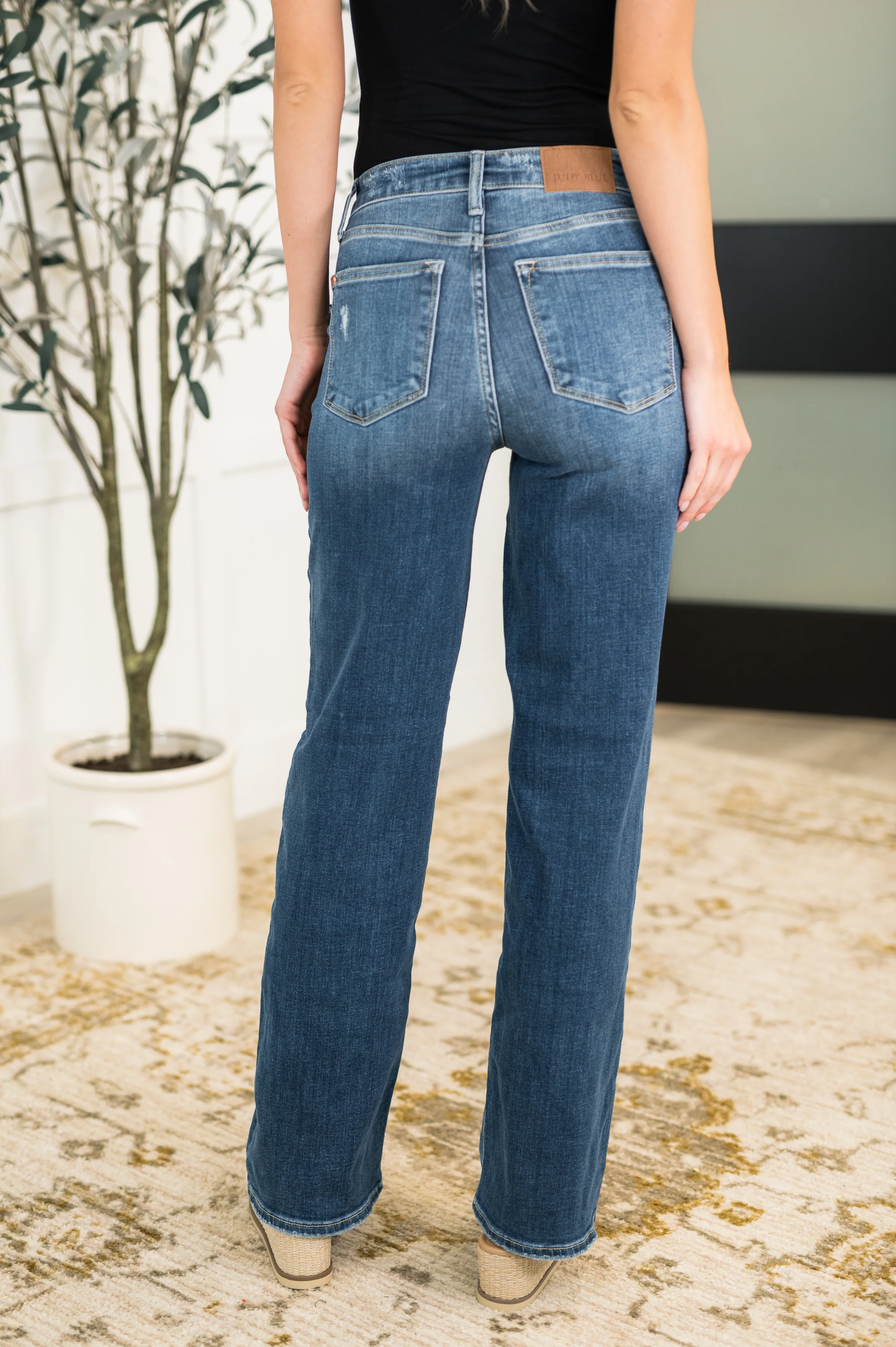 Julia High Rise 90's Straight Leg Jeans - 5/21/2025 - Image 6