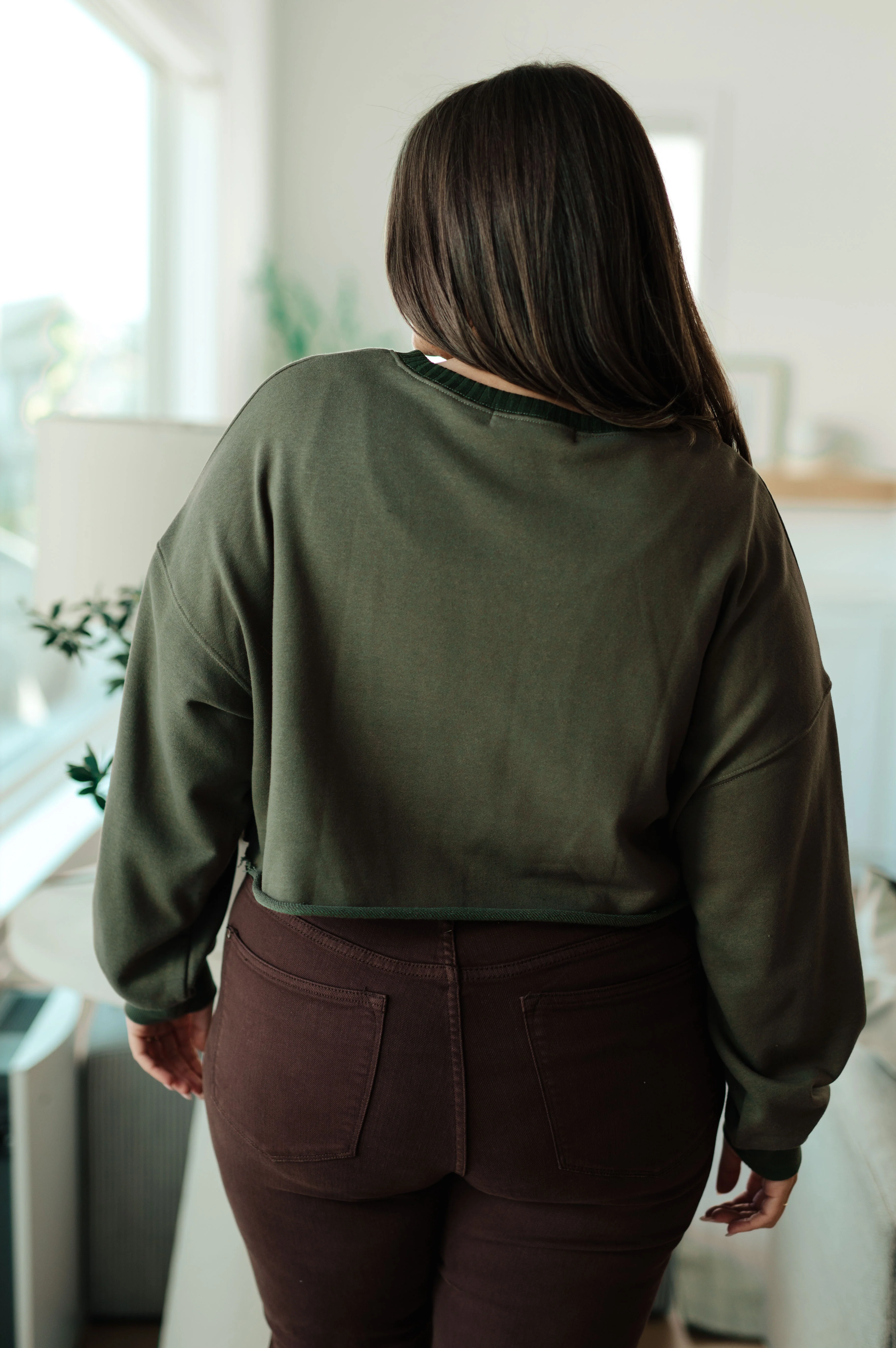 Just a Casual Crop Pullover - 11/6/2025 - Image 9