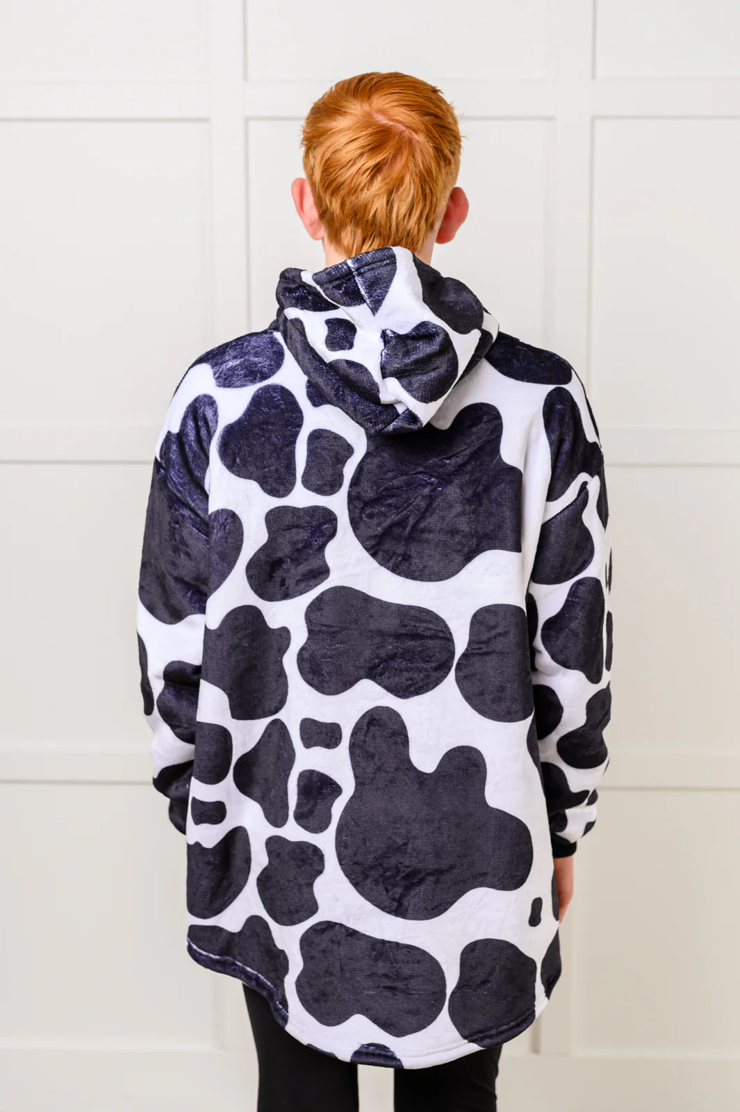 Kids Oversized Hoodie Blanket in Cow - 12/6/2024 - Image 7