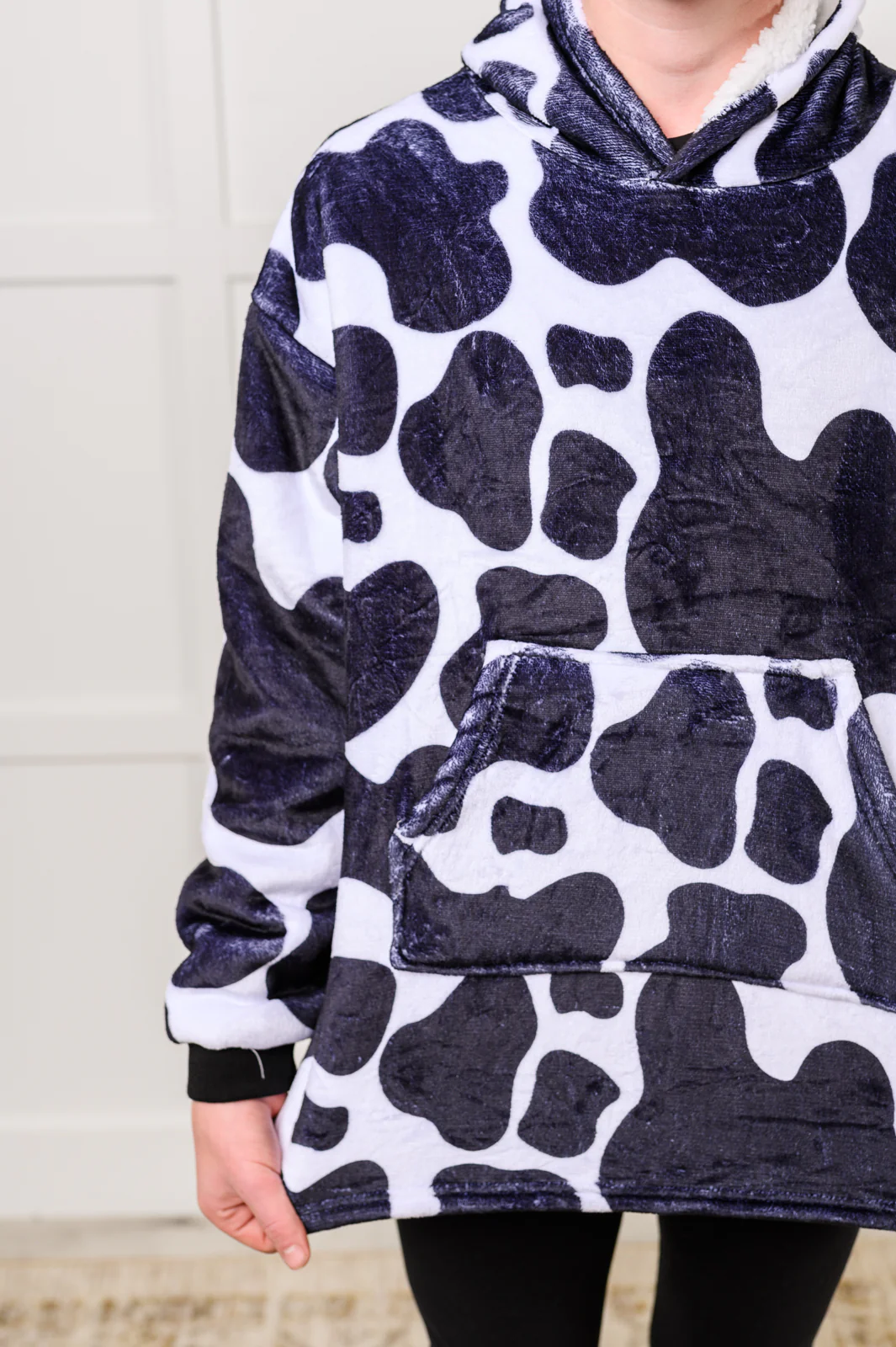 Kids Oversized Hoodie Blanket in Cow - 12/6/2024 - Image 8