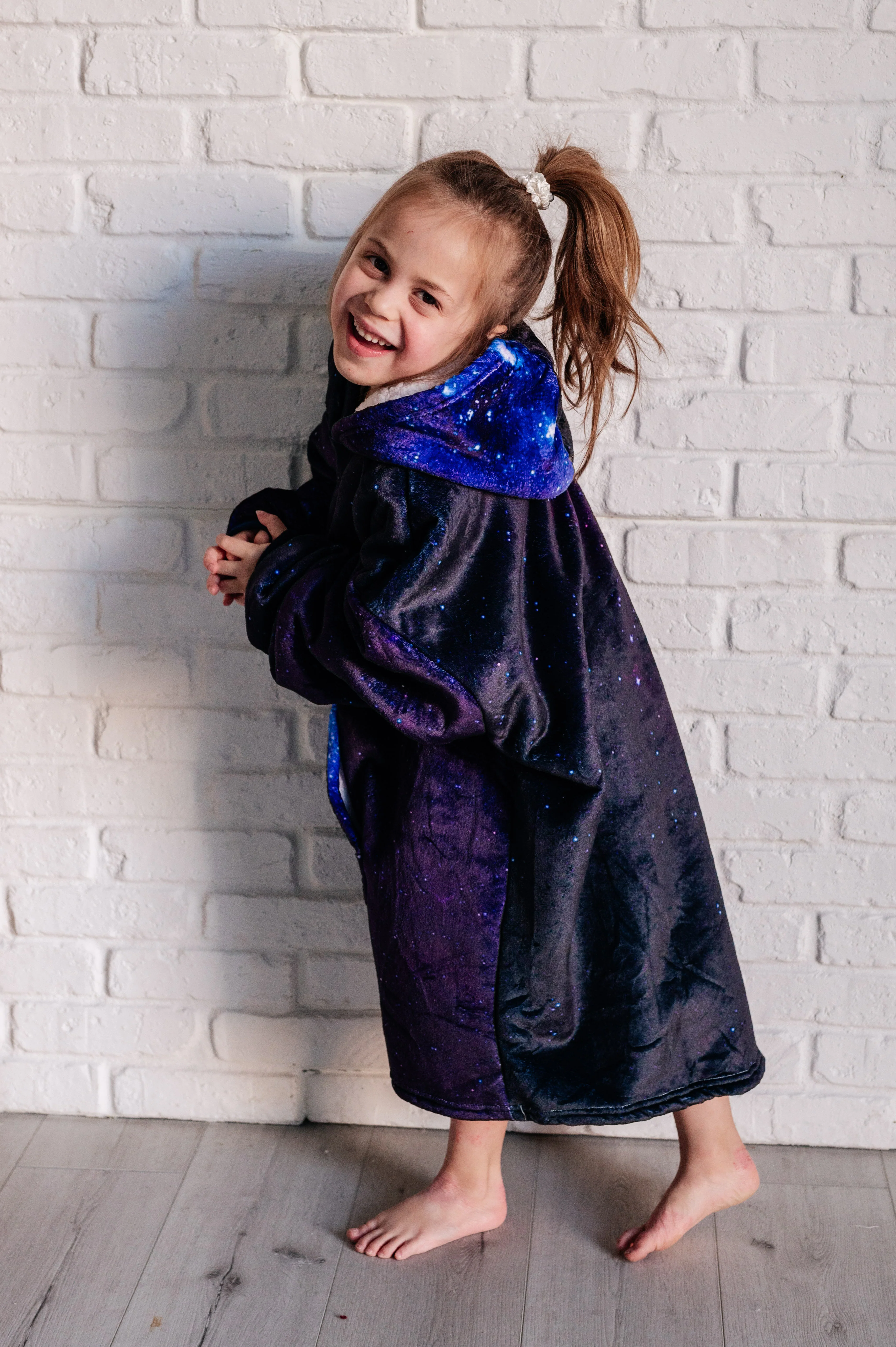 Kids Oversized Hoodie Blanket in Starry Sky - 12/6/2024 - Image 3