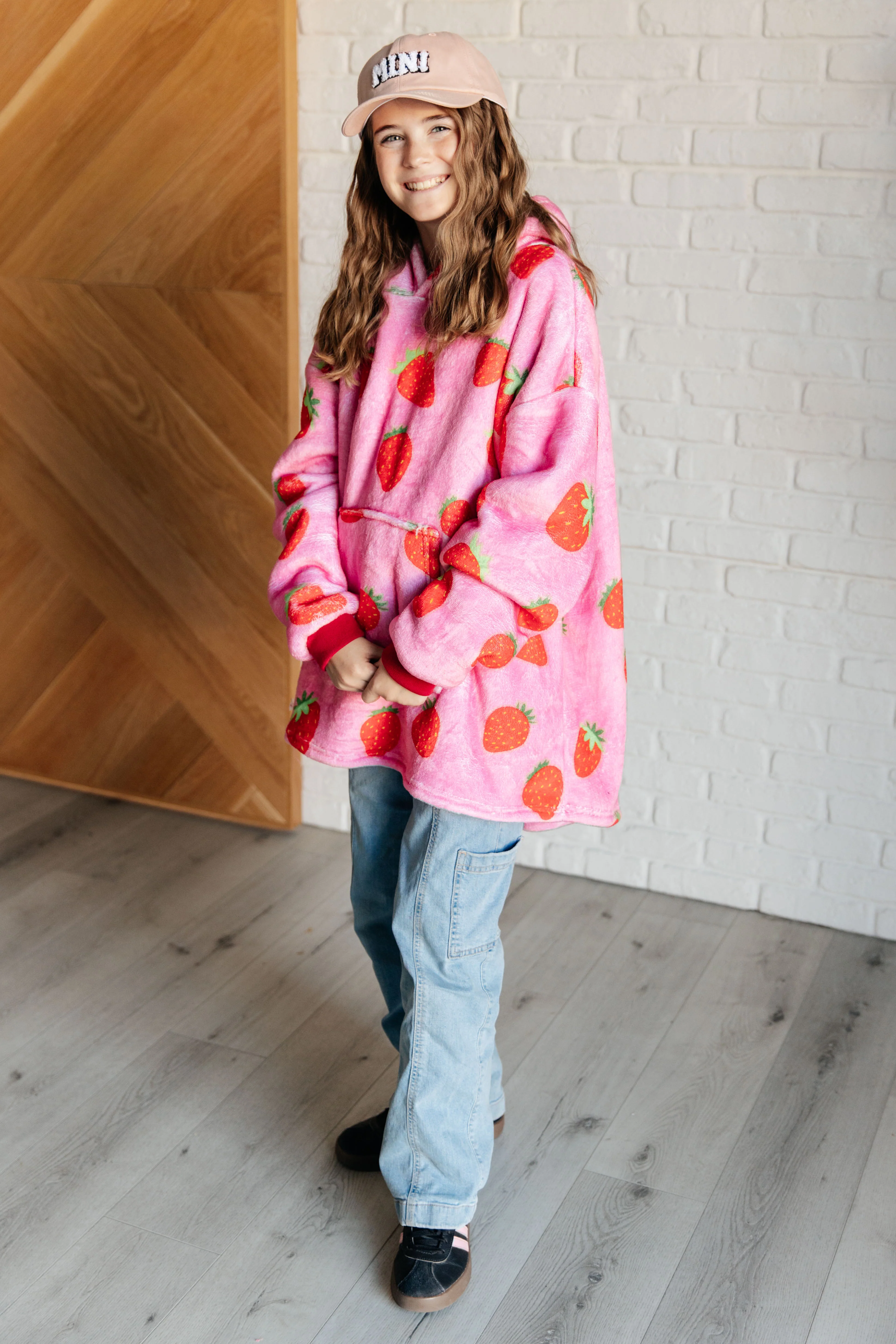 Kids Oversized Hoodie Blanket in Strawberry - 12/6/2024 - Image 3