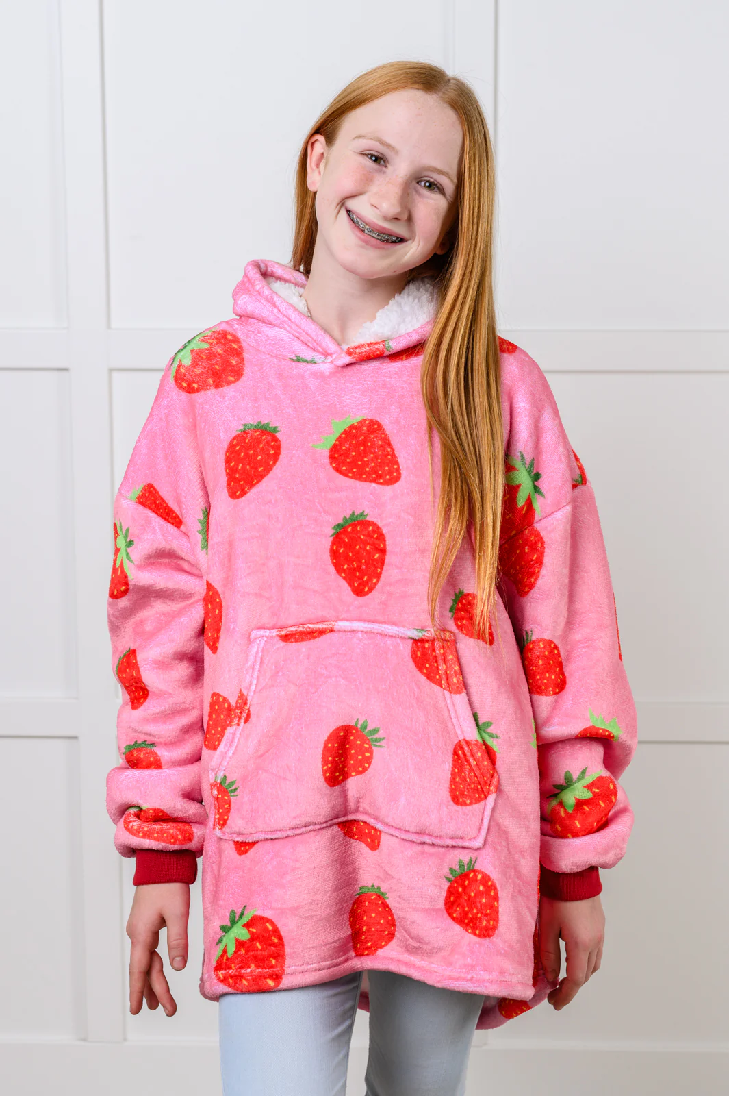 Kids Oversized Hoodie Blanket in Strawberry - 12/6/2024 - Image 4