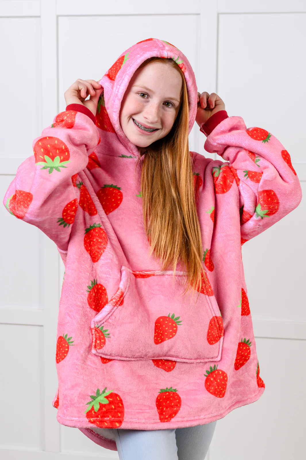 Kids Oversized Hoodie Blanket in Strawberry - 12/6/2024 - Image 6