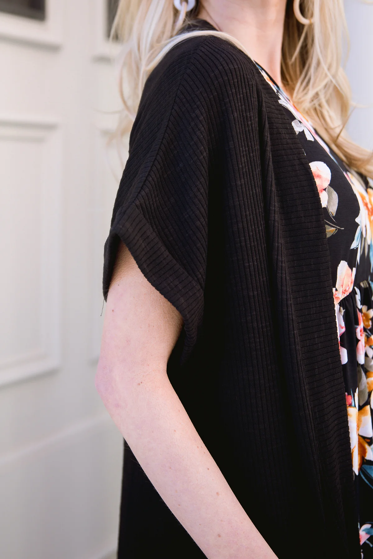Light Breeze Short Sleeve Cardigan In Black - 3/10/2022 - Image 12
