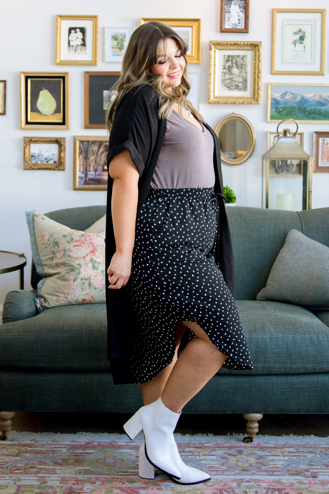 Light Breeze Short Sleeve Cardigan In Black - 3/10/2022 - Image 5