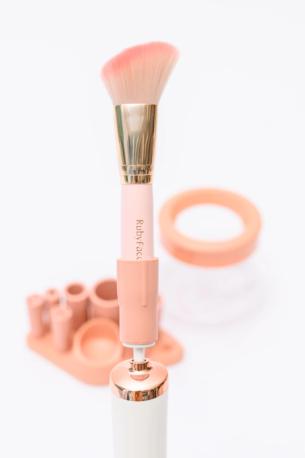 Like A Whirlwind Makeup Brush Cleaning Kit - 11/17/2023 - Image 4