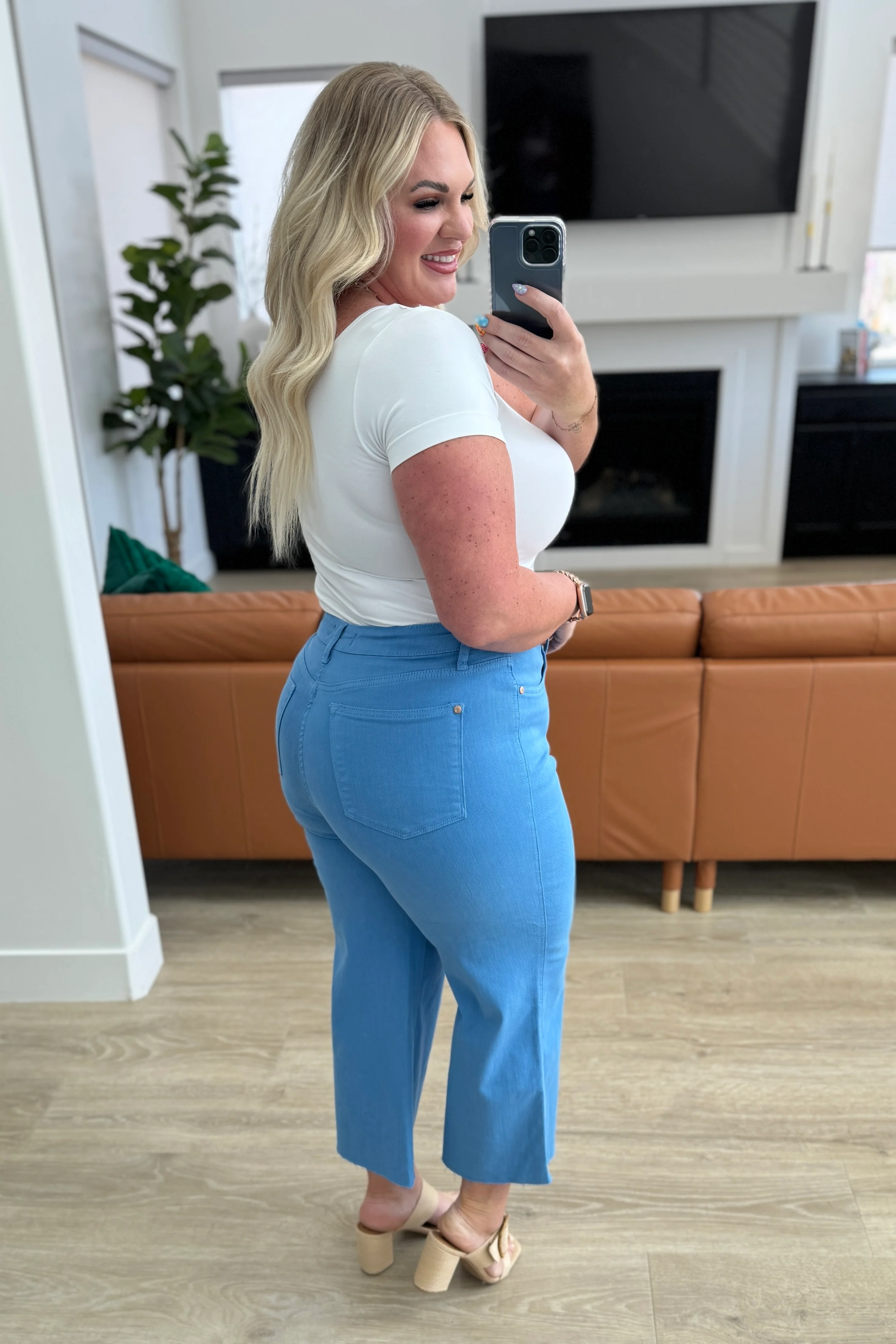 Lisa High Rise Control Top Wide Leg Crop Jeans in Sky Blue - 3/27/2024 - Image 12