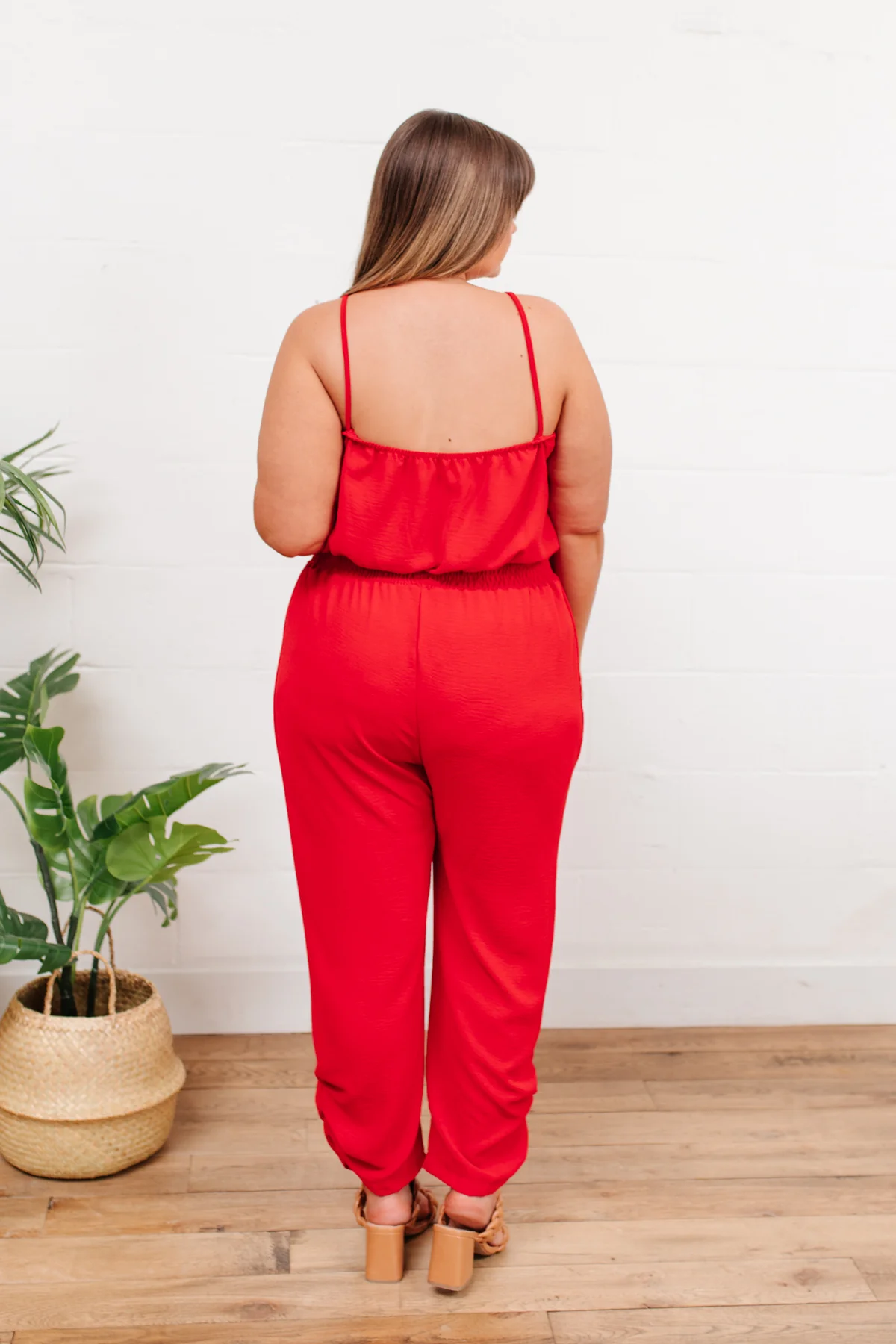 Livin' The Dream Jumpsuit in Red - 5/10/2022 - Image 12