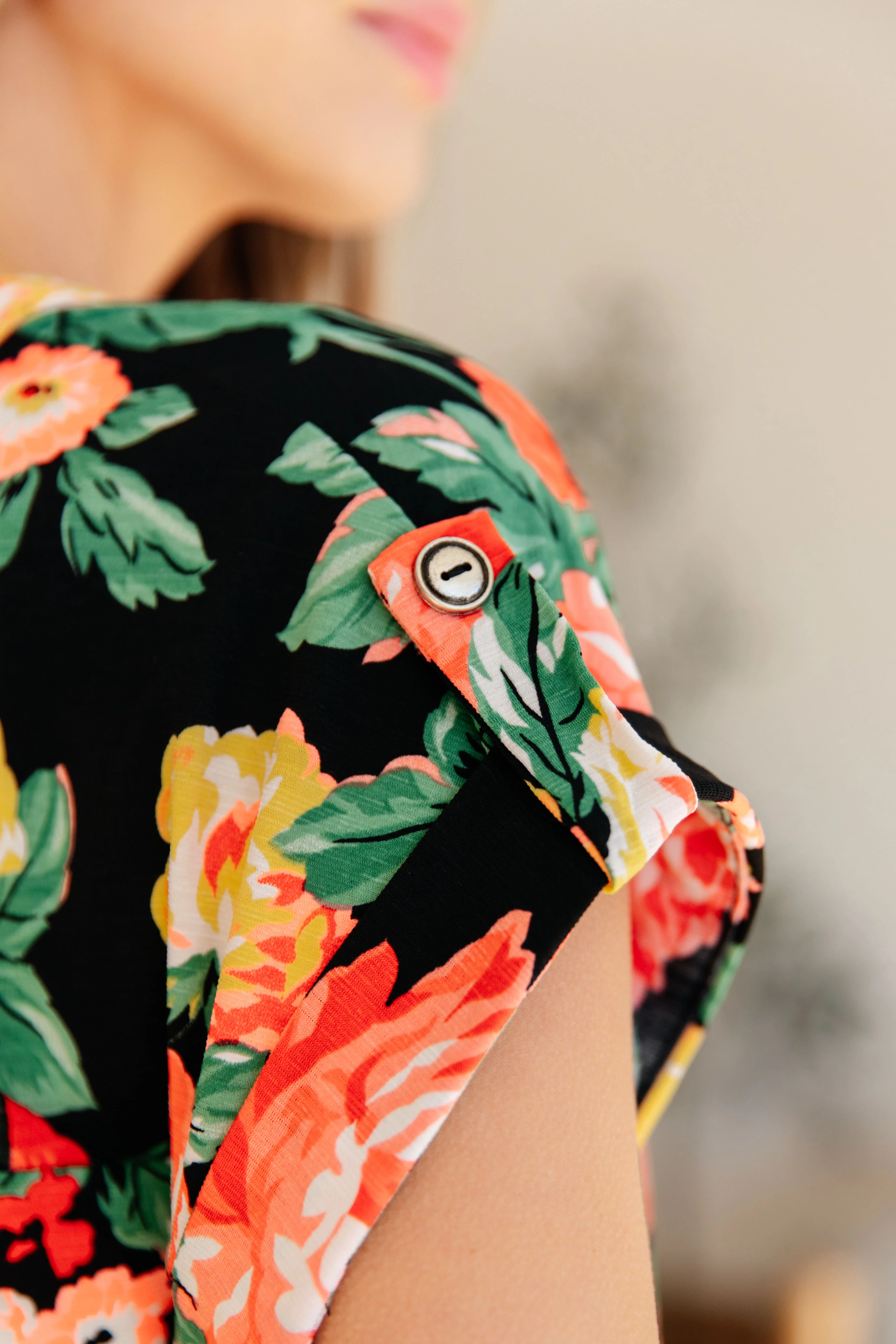 Lizzy Cap Sleeve Top in Black Garden Floral - 3/22/2024 - Image 7