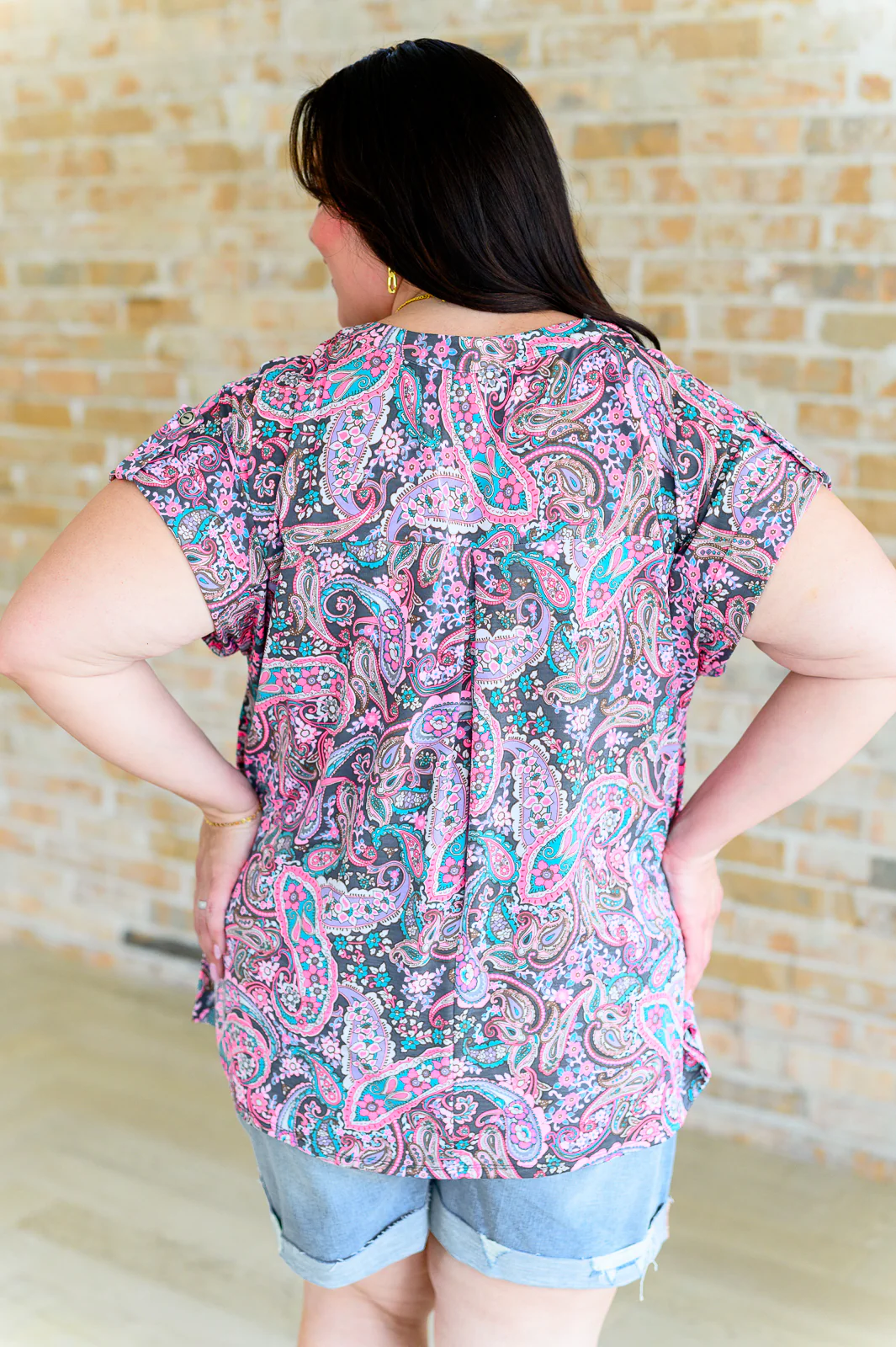 Lizzy Cap Sleeve Top in Charcoal and Pink Paisley - 5/31/2024 - Image 7