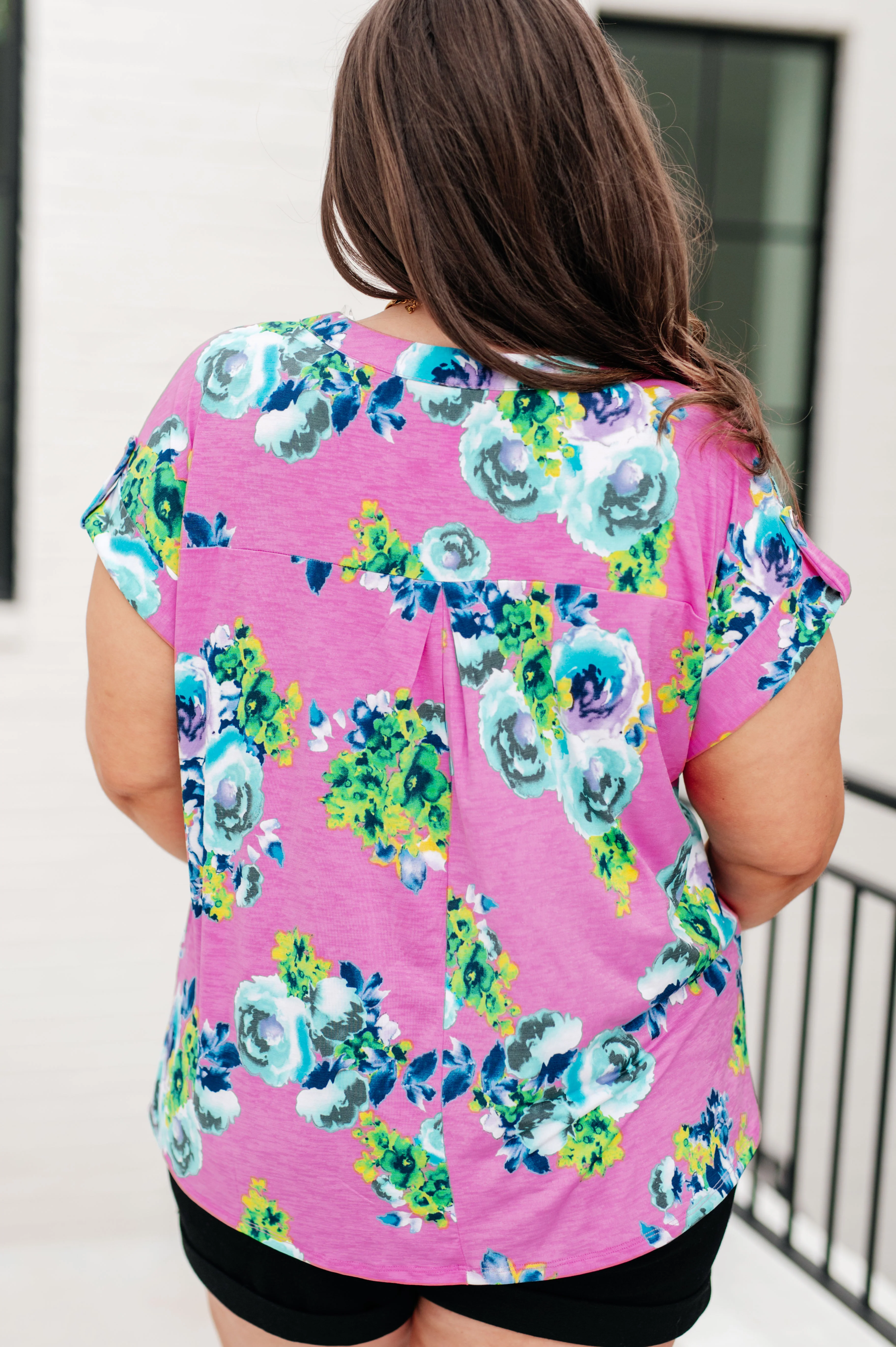 Lizzy Cap Sleeve Top in Coral and Blue Floral - 5/17/2024 - Image 8