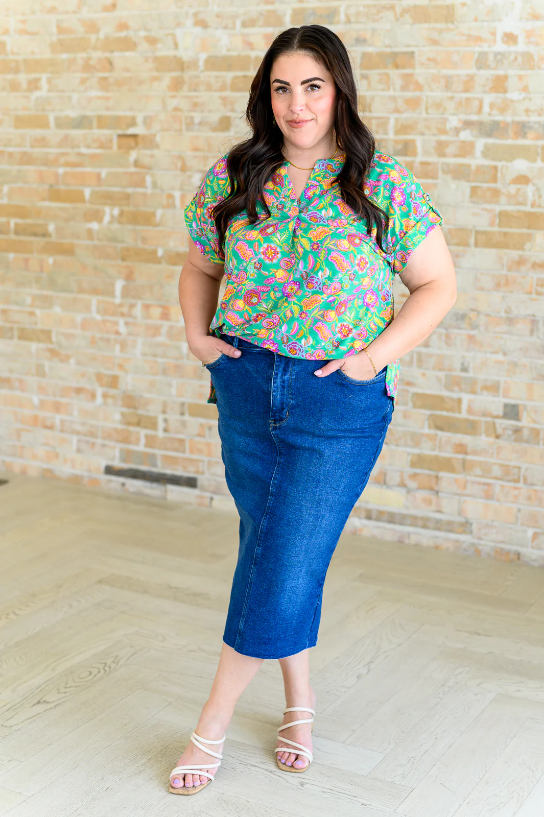 Lizzy Cap Sleeve Top in Emerald and Plum Floral Paisley - 5/31/2024 - Image 4