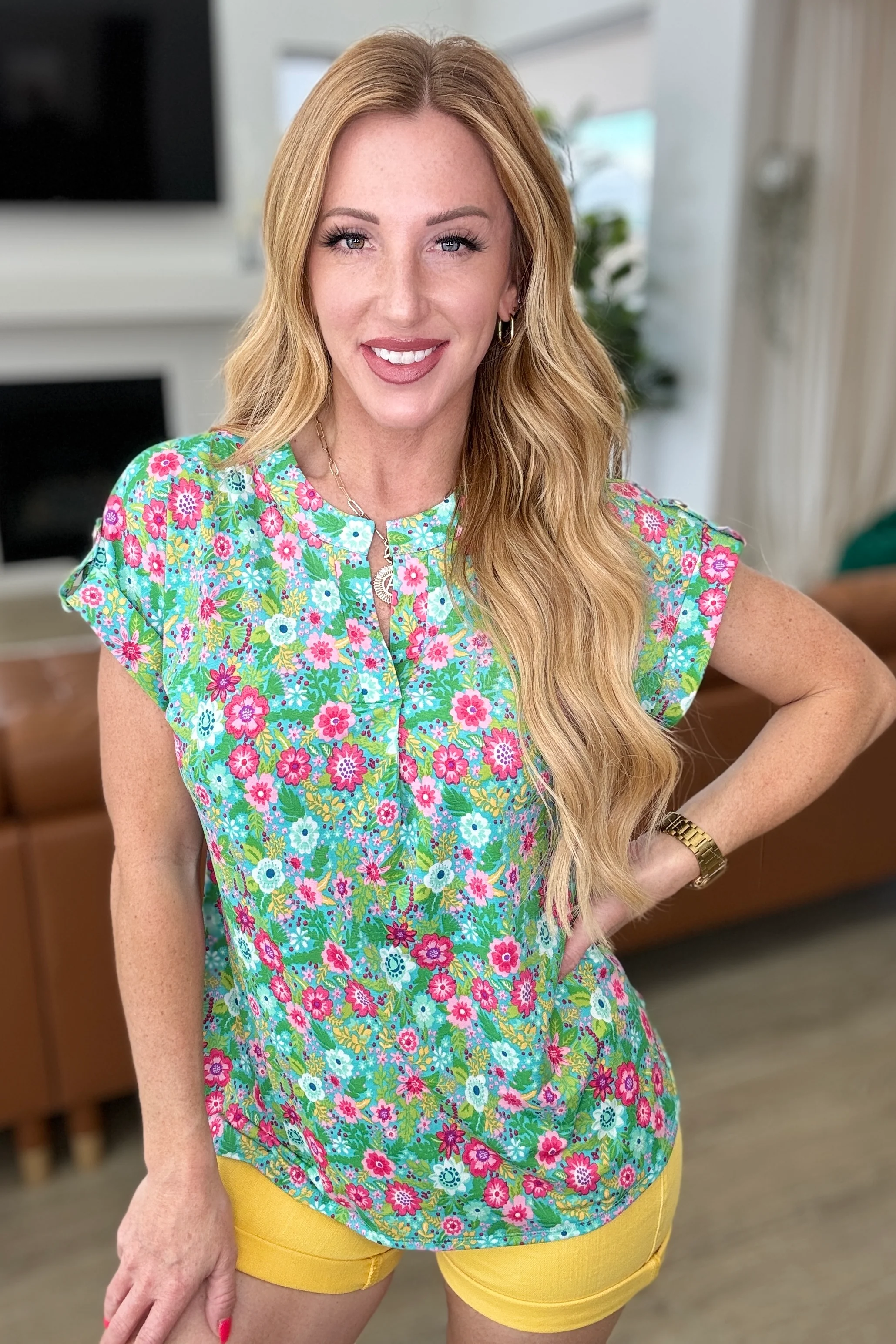 Lizzy Cap Sleeve Top in Emerald Spring Floral - 4/19/2024 - Image 3