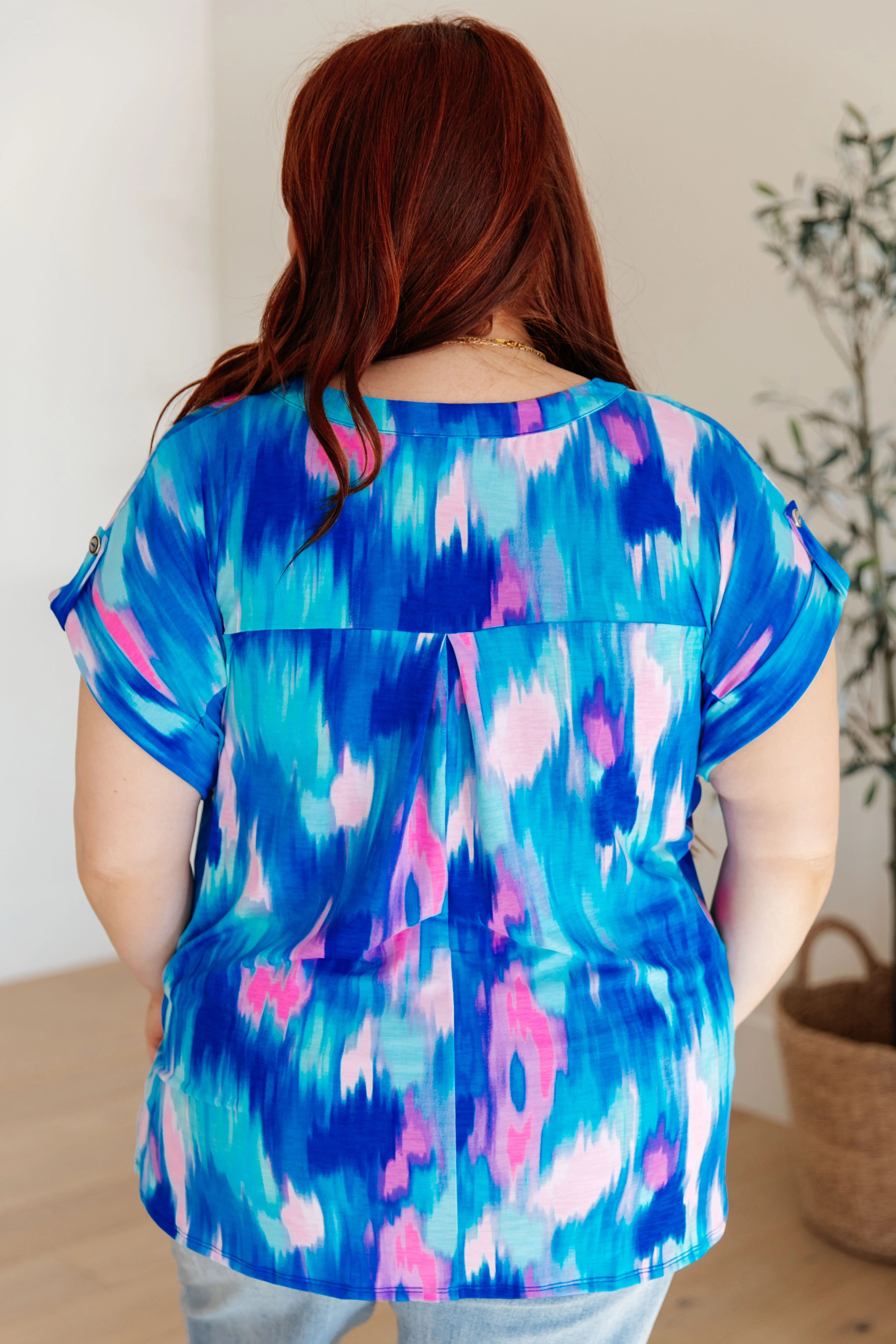 Lizzy Cap Sleeve Top in Royal Brush Strokes - 3/22/2024 - Image 10