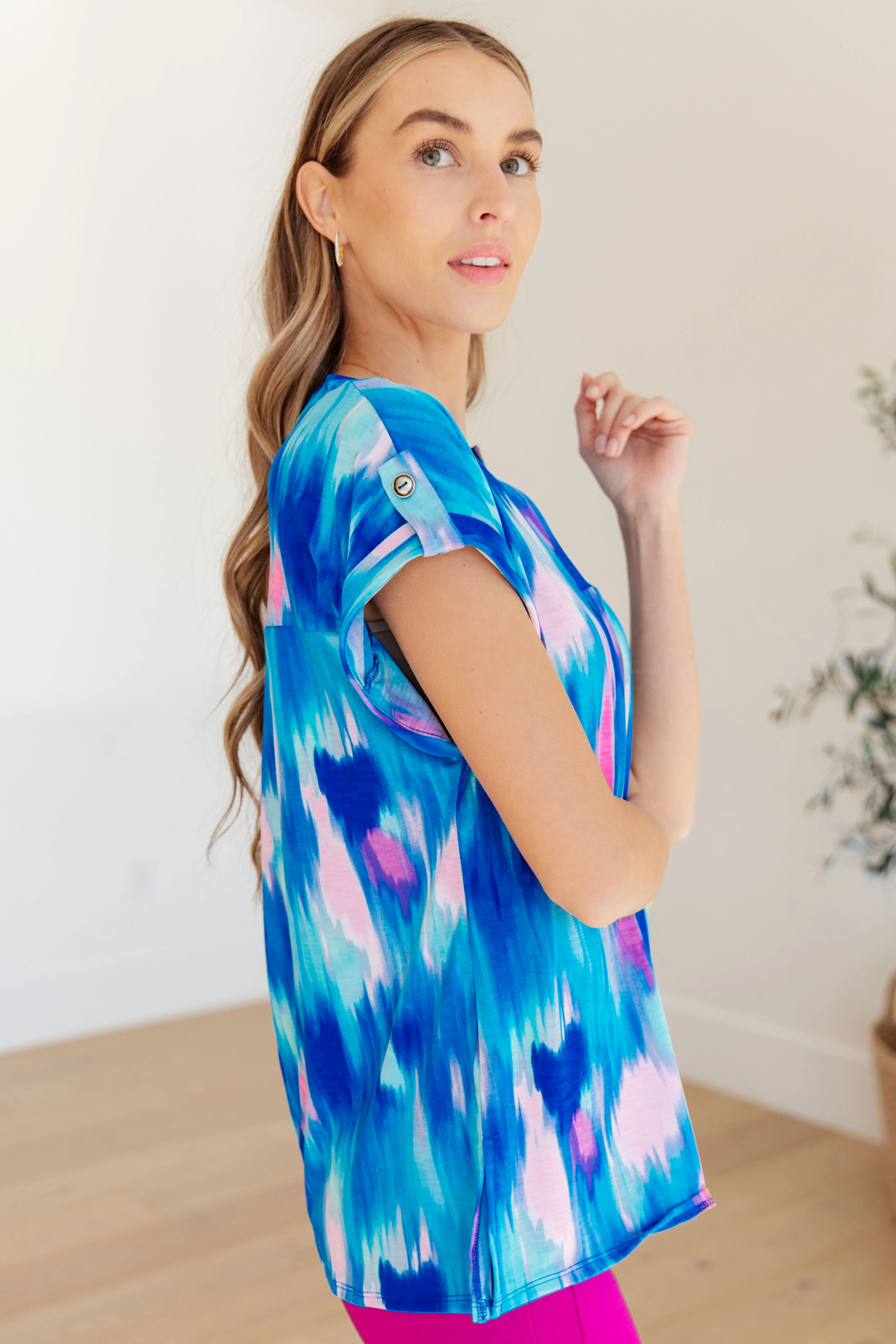Lizzy Cap Sleeve Top in Royal Brush Strokes - 3/22/2024 - Image 6