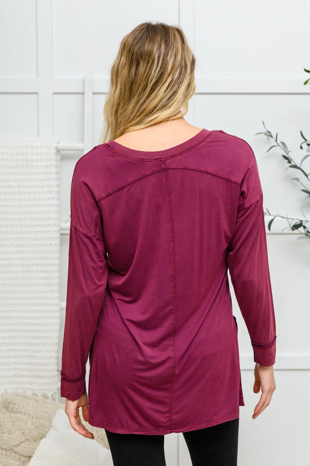 Long Sleeve Knit Top With Pocket In Burgundy - 11/28/2022 - Image 6