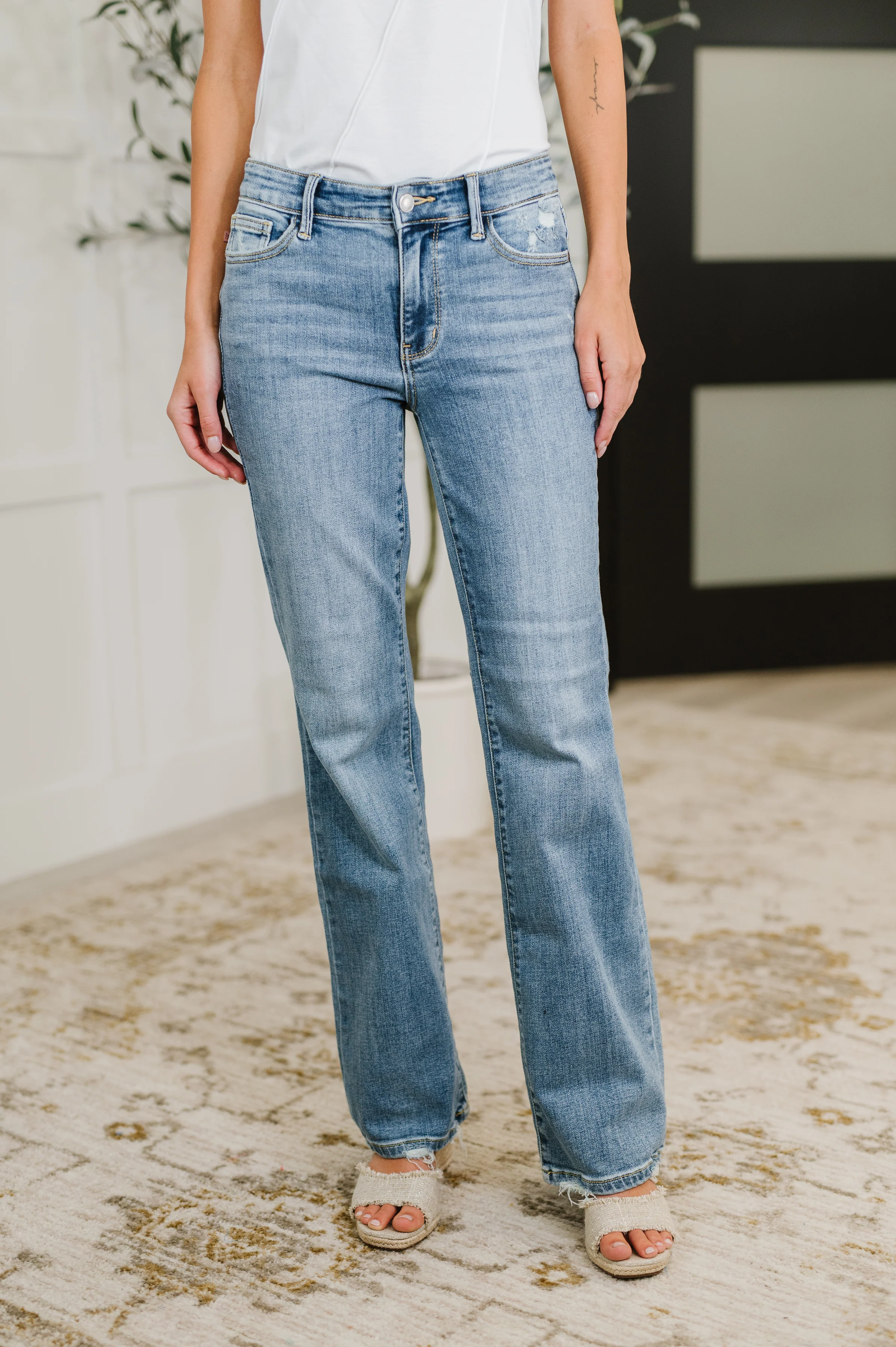 Lorena Mid Rise Vintage Wash Bootcut Jeans - 6/11/2025