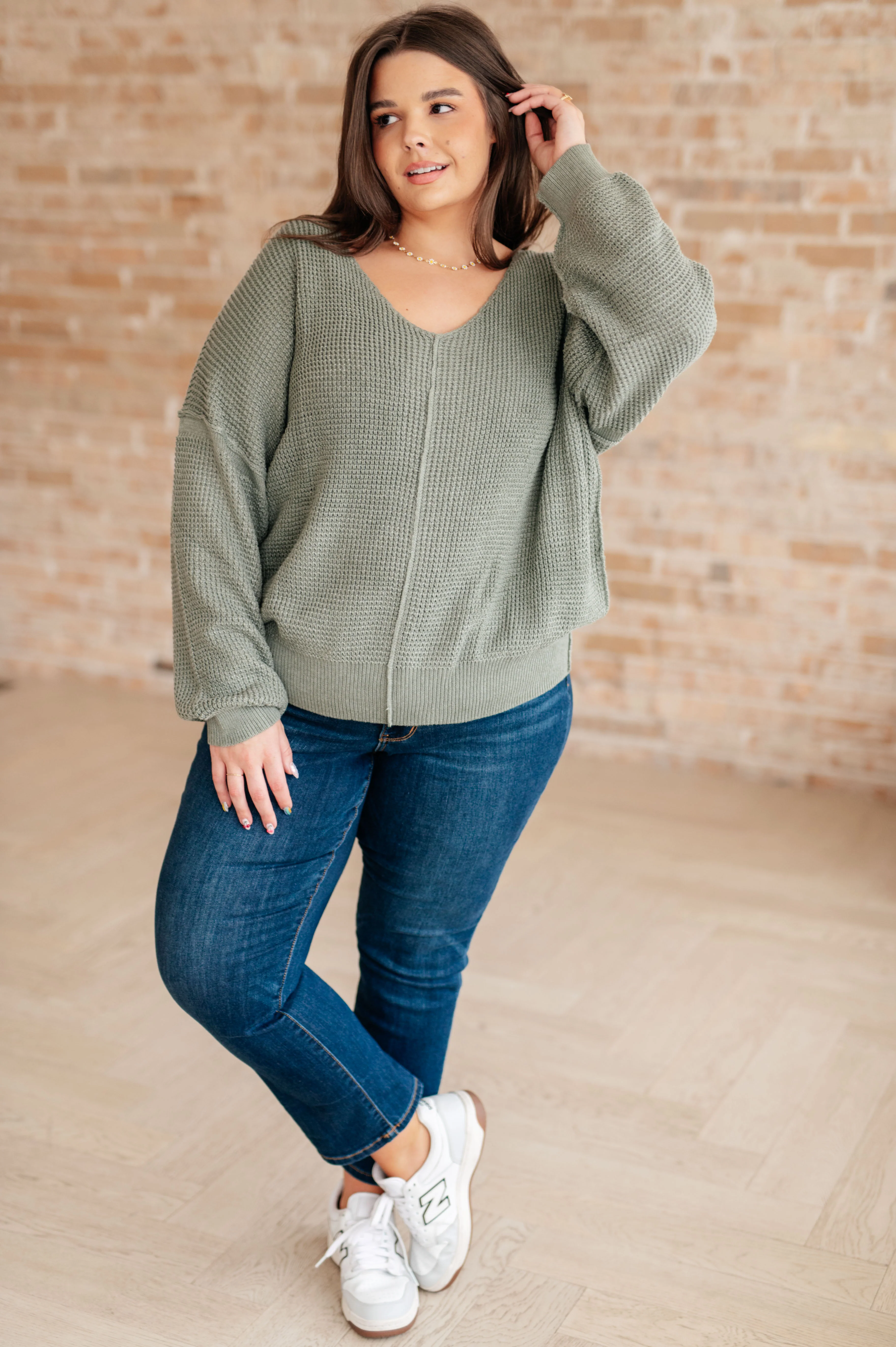 Magi Lune V-Neck Sweater - 1/8/2026 - Image 4