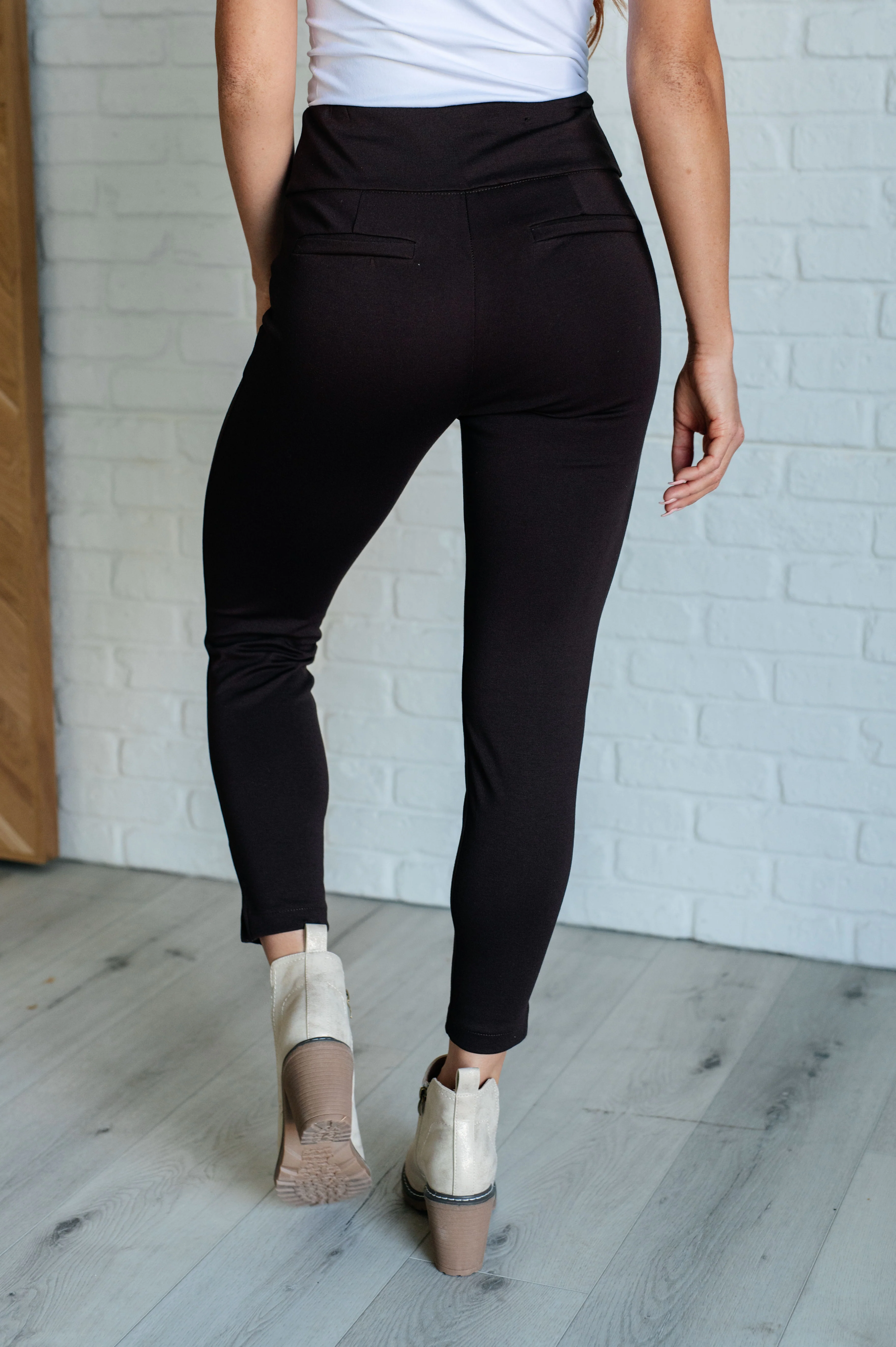 Magic Ankle Crop Skinny Pants in Chocolate - 9/29/2025 - Image 10