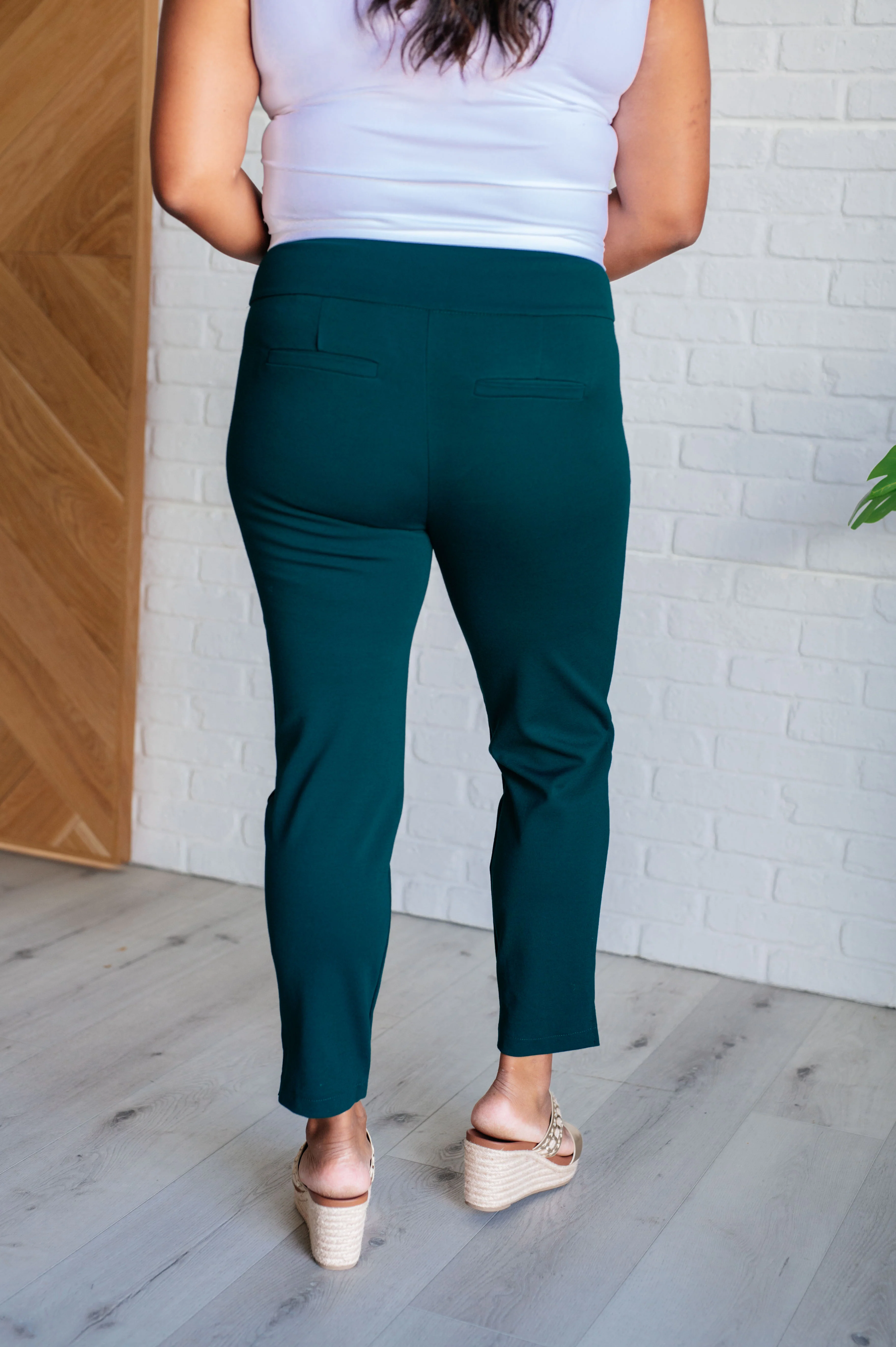 Magic Ankle Crop Skinny Pants in Hunter Green - 9/12/2024 - Image 10