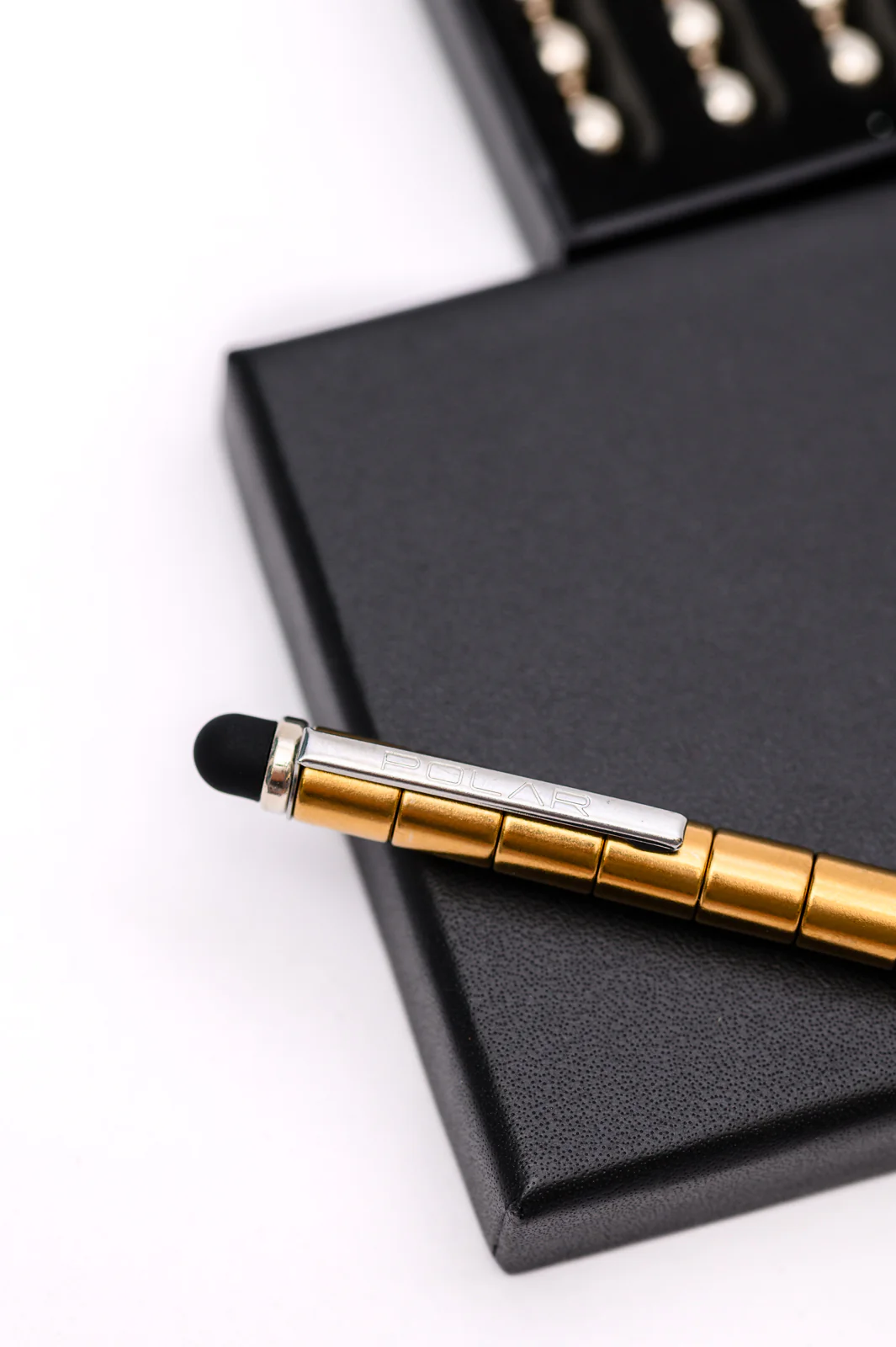 Magnetic Fidget Pen in Gold - 11/20/2023 - Image 5