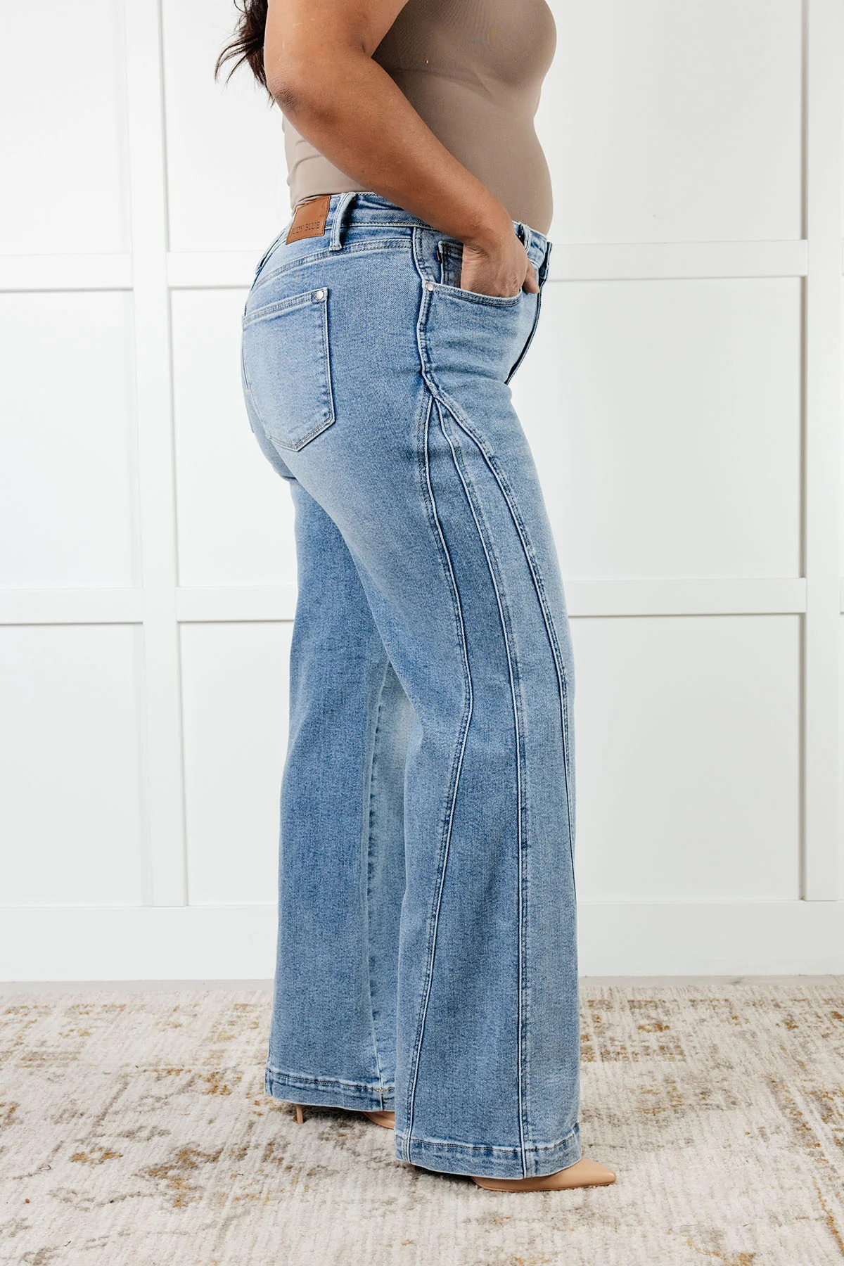Melia High Rise Side Seam Detail Wide Leg Jeans - 12/4/2024 - Image 7