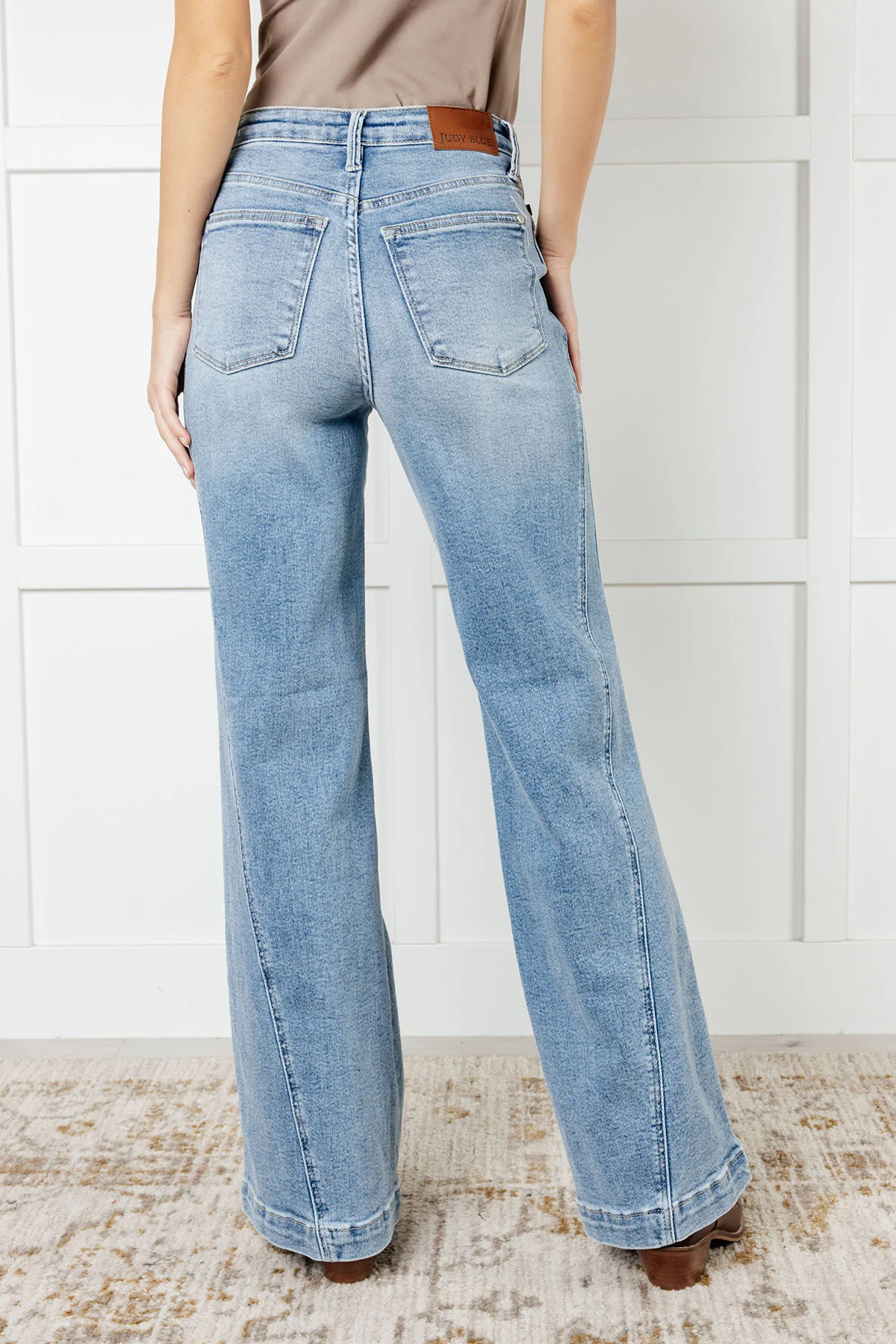 Melia High Rise Side Seam Detail Wide Leg Jeans - 12/4/2024 - Image 8
