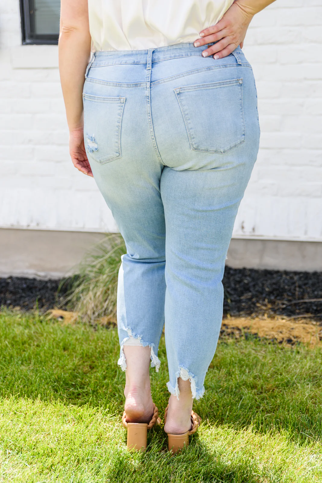 Mid-rise Destroyed Hem Boyfriend Jeans - 7/7/2022 - Image 9