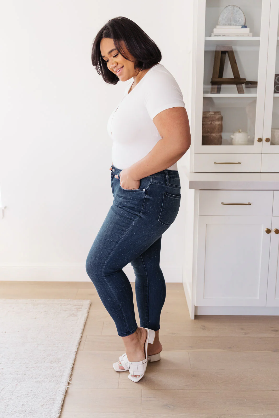 Mid-Rise Relaxed Fit Mineral Wash Jeans - 2/17/2022 - Image 10