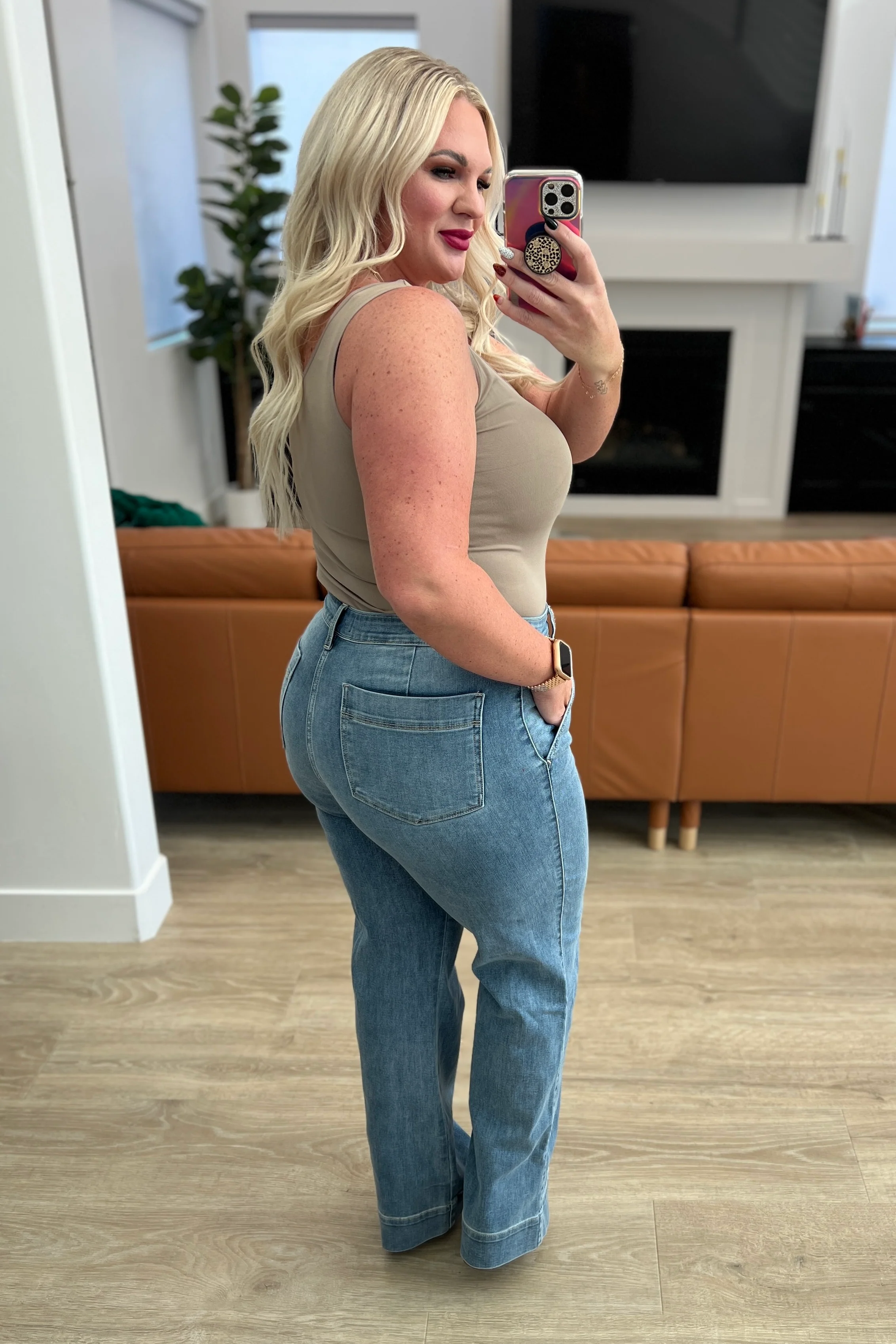 Mindy Mid Rise Wide Leg Jeans - 11/8/2023 - Image 14