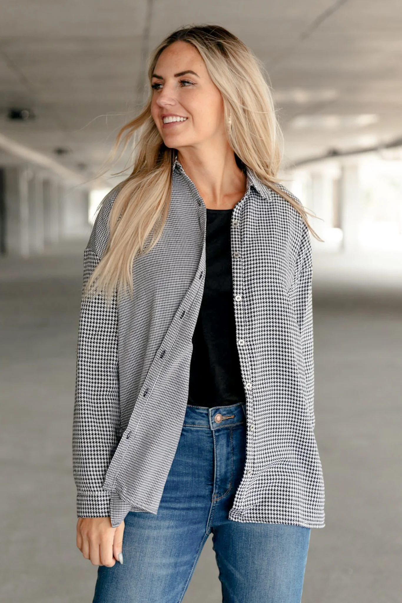 Mixed Houndstooth Button Up Top - 9/14/2021 - Image 7